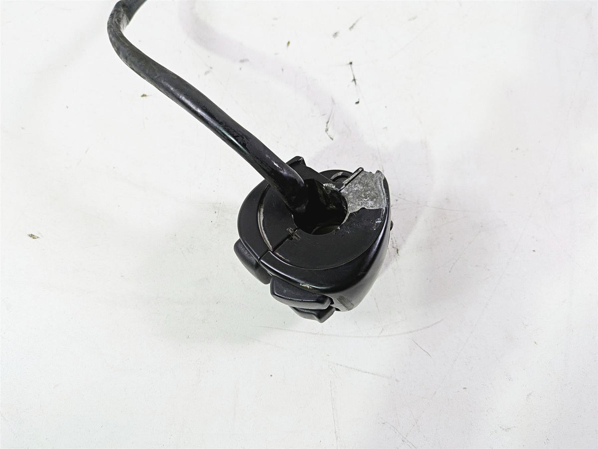 2013 Harley VRSCF Muscle Rod Right Hand Control Switch - Read 71684-06A {{ shop.shopifyCountryName }} - Mototech271