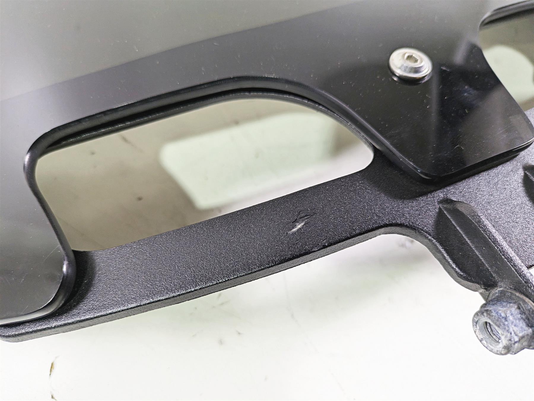 2018 Indian Chieftain Limited Short Windshield Wind Shield & Bracket 2881797 {{ shop.shopifyCountryName }} - Mototech271