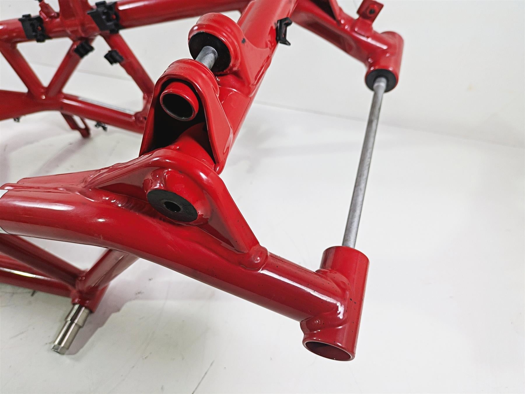 2018 Ducati Hypermotard 939 SP Straight Main Frame Chassis With Clean Oregon Title 47017931AA 47017961AA {{ shop.shopifyCountryName }} - Mototech271
