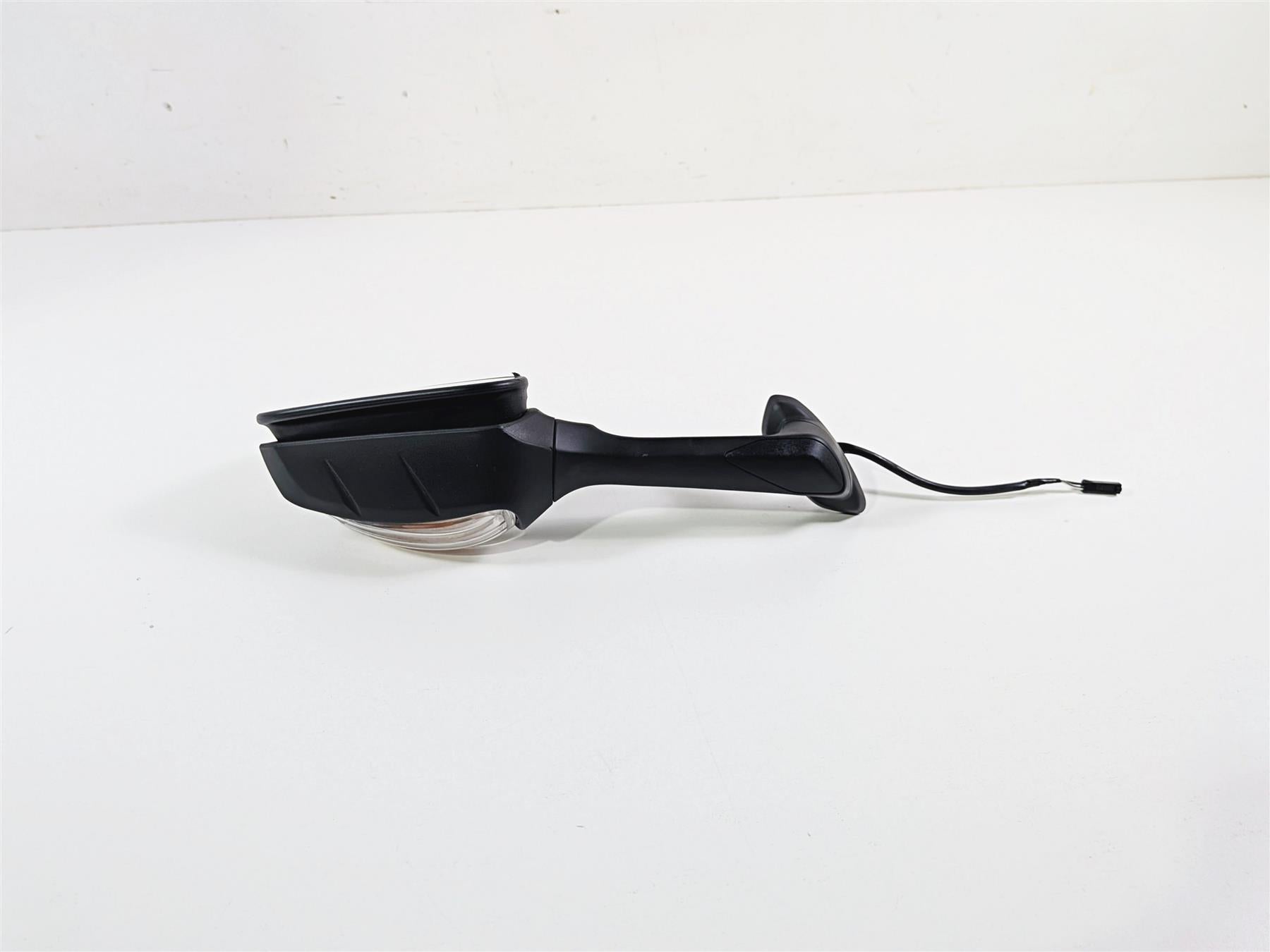 2024 Suzuki GSXR600 Right Rear View Mirror Blinker 56500-47H01 {{ shop.shopifyCountryName }} - Mototech271