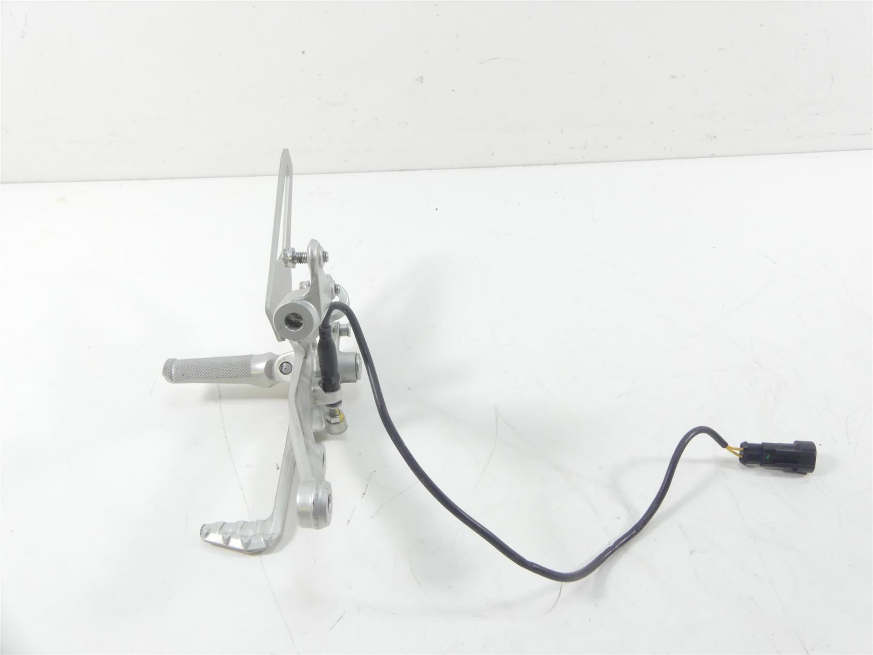 2018 Ducati Panigale 1100 V4 S Right Footpeg & Brake Pedal 82413471BA 45710991BA {{ shop.shopifyCountryName }} - Mototech271
