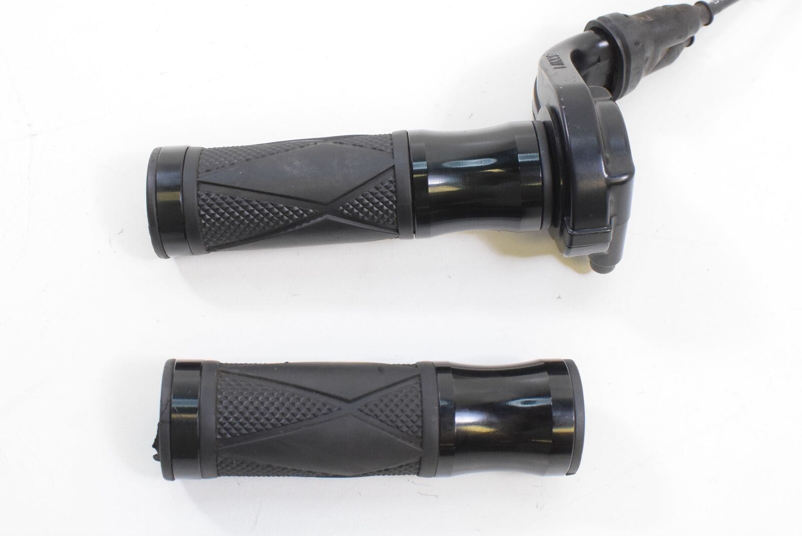 2005 Yamaha YZFR1 YZF R1 Throttle Grip Cable Set 4YR-26240-02-00 {{ shop.shopifyCountryName }} - Mototech271