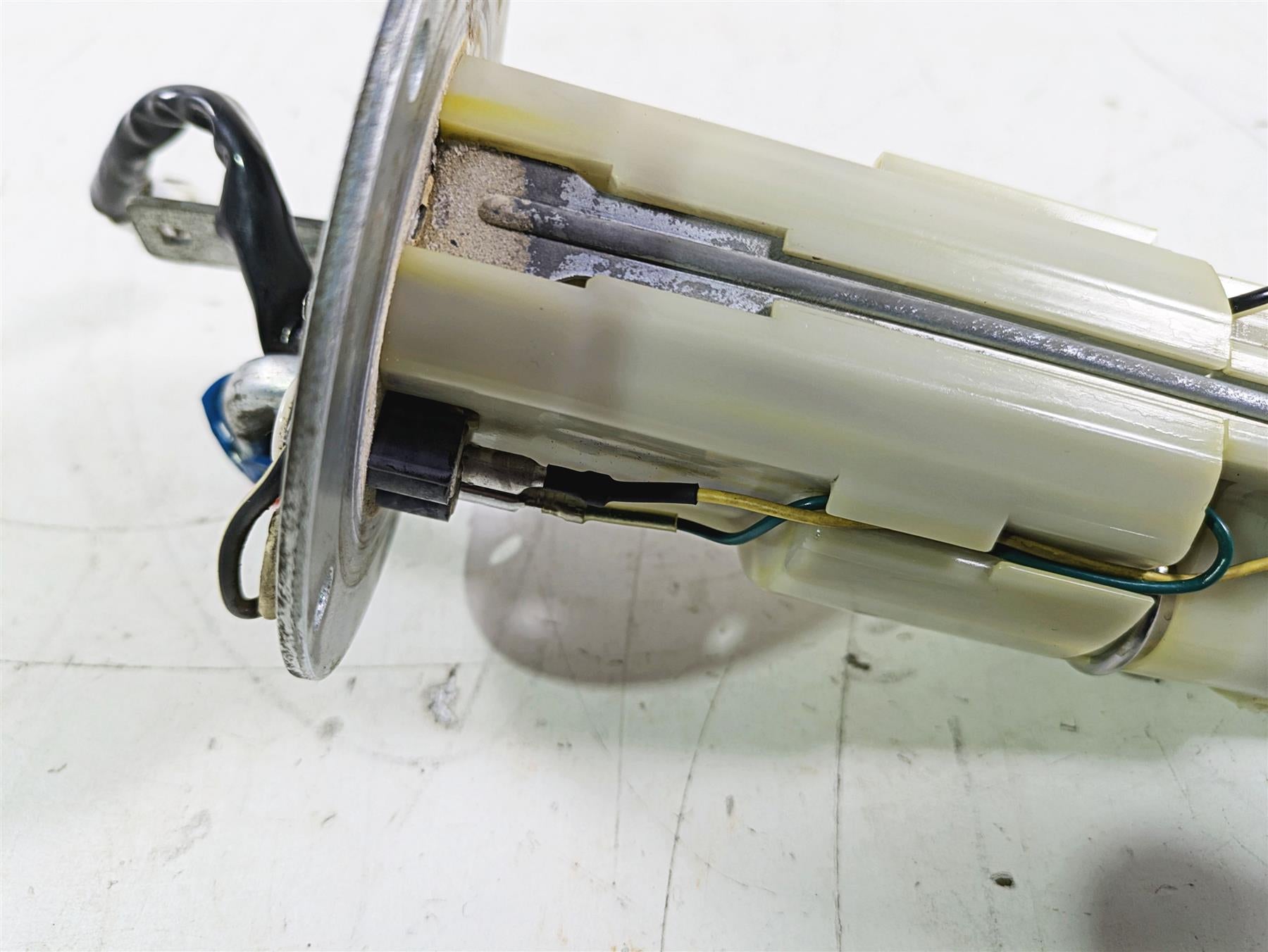 2016 Suzuki GSXR1000 Fuel Gas Petrol Pump - Tested 15100-47H10 {{ shop.shopifyCountryName }} - Mototech271