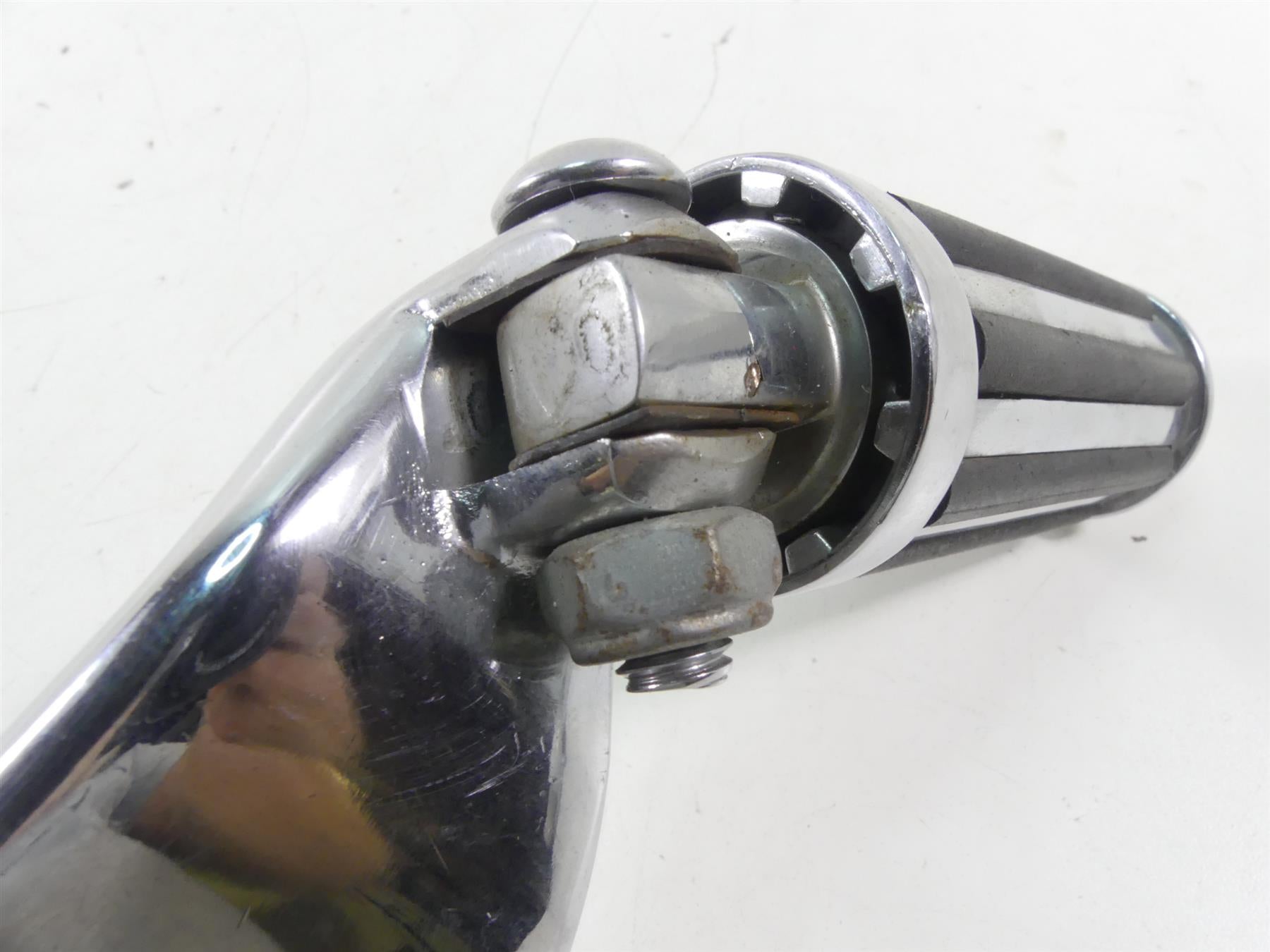 1997 Harley Dyna FXDS Super Glide Conv Left Mid Middle Footpeg Peg 50639-90A {{ shop.shopifyCountryName }} - Mototech271