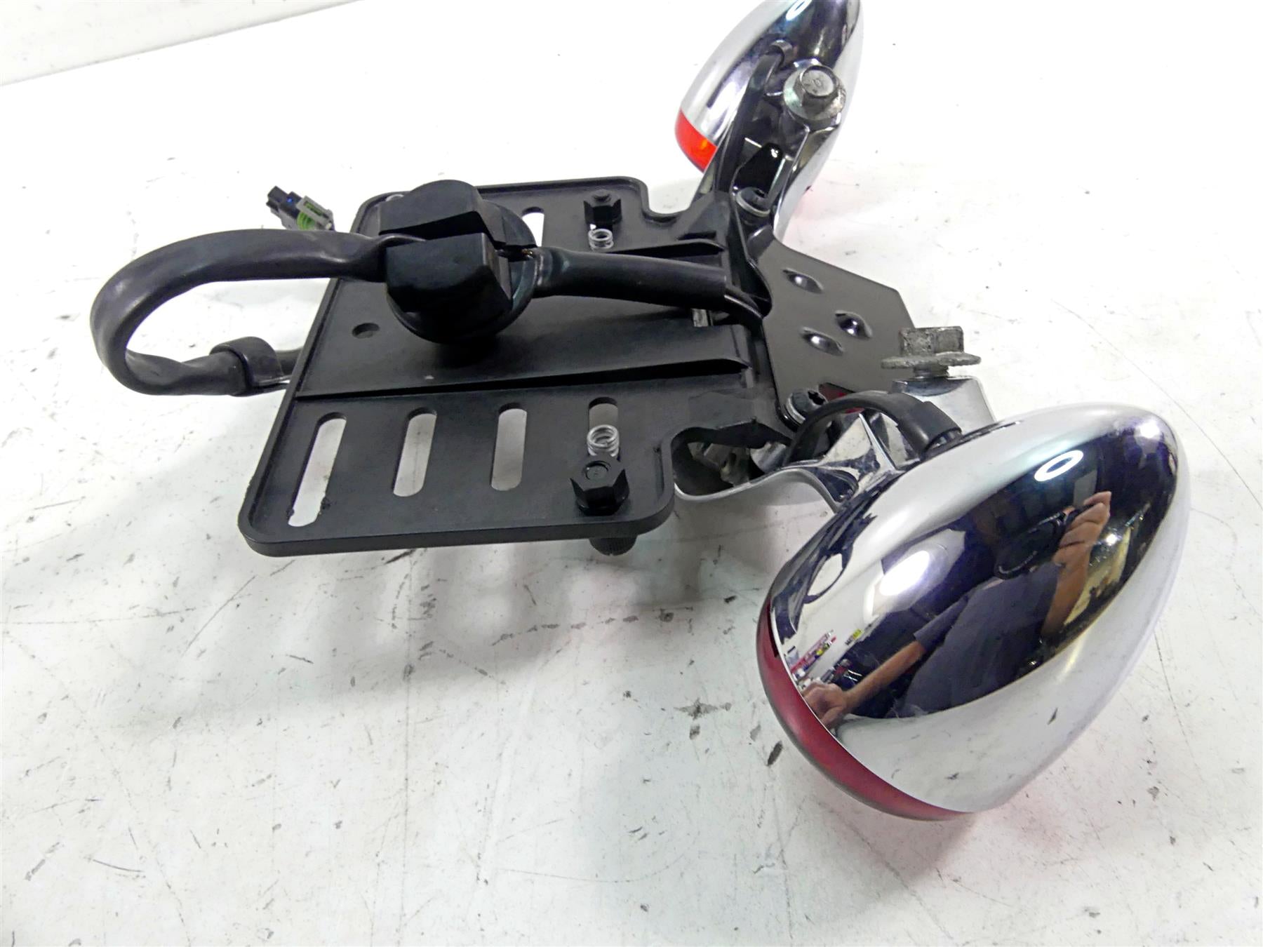 2015 Harley Touring FLHXS Street Glide Rear Blinker Turn Signal Bar 73314-10 {{ shop.shopifyCountryName }} - Mototech271