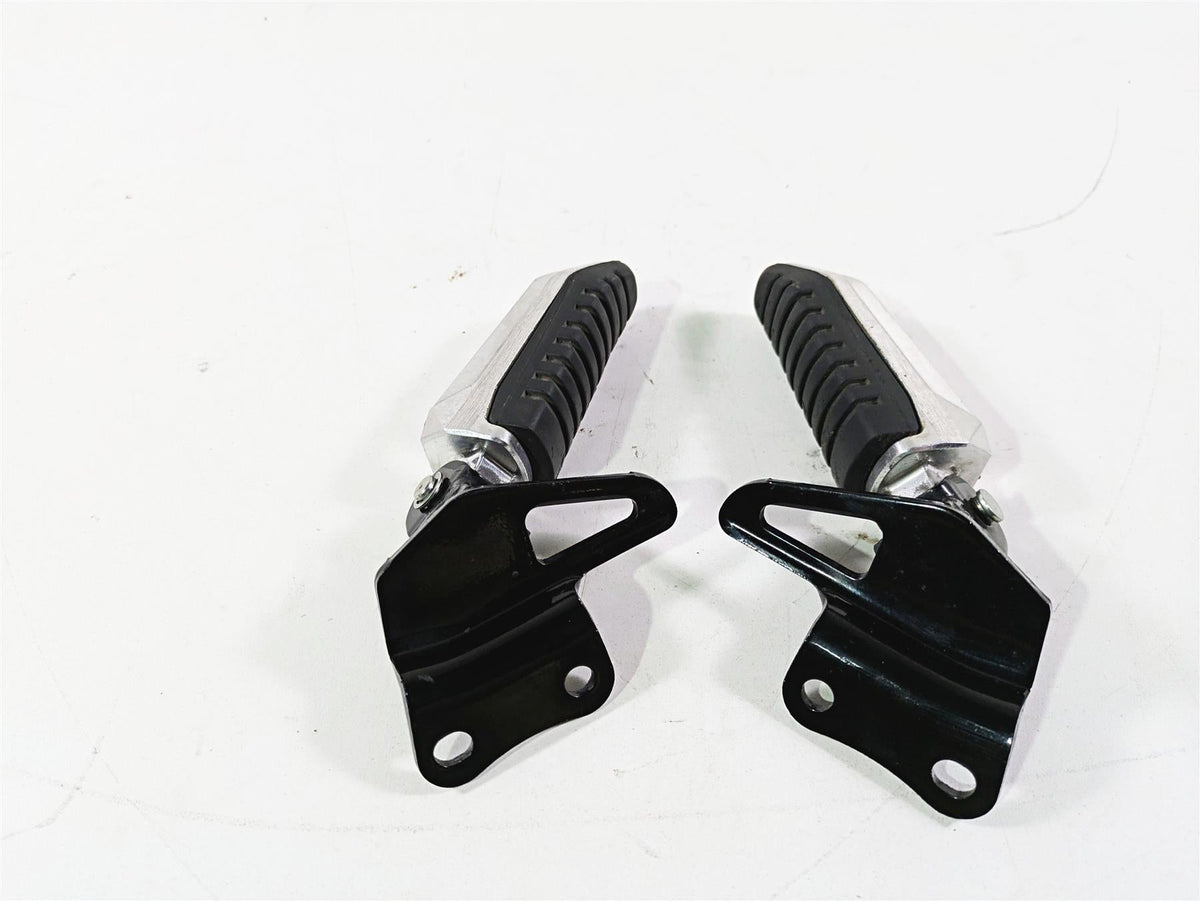 2016 Suzuki M109R VZR1800 Boulevard Rear Passenger Footpeg Set 43600-48G00 {{ shop.shopifyCountryName }} - Mototech271