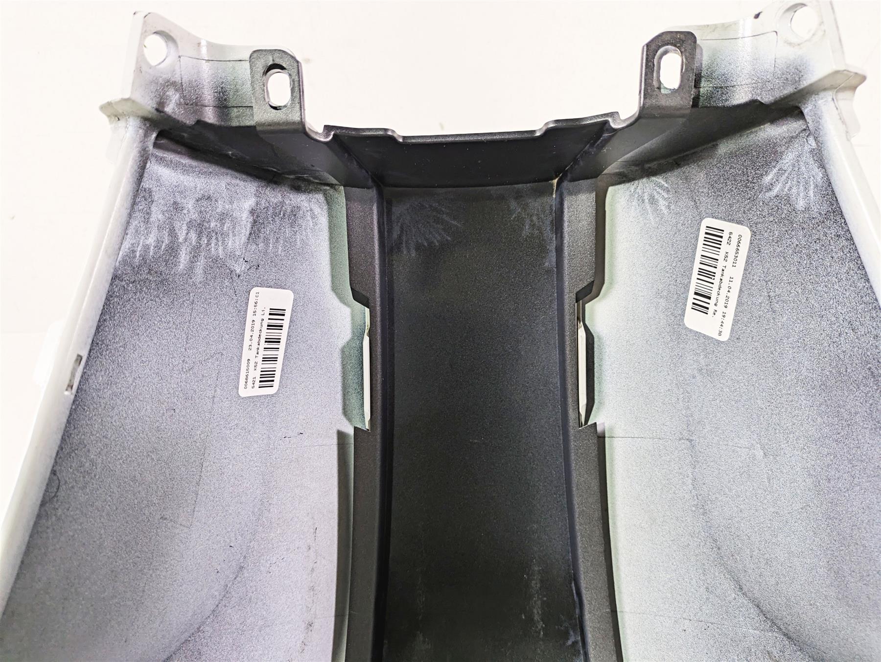 2019 BMW R1250RT K52 Fuel Tank Cover Fairing Set - Read 46638533573 46638533574 {{ shop.shopifyCountryName }} - Mototech271