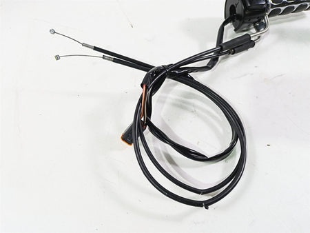 2006 Harley VRSCR Street V-Rod Right Hand Control Switch 71684-06A 71683-06A {{ shop.shopifyCountryName }} - Mototech271