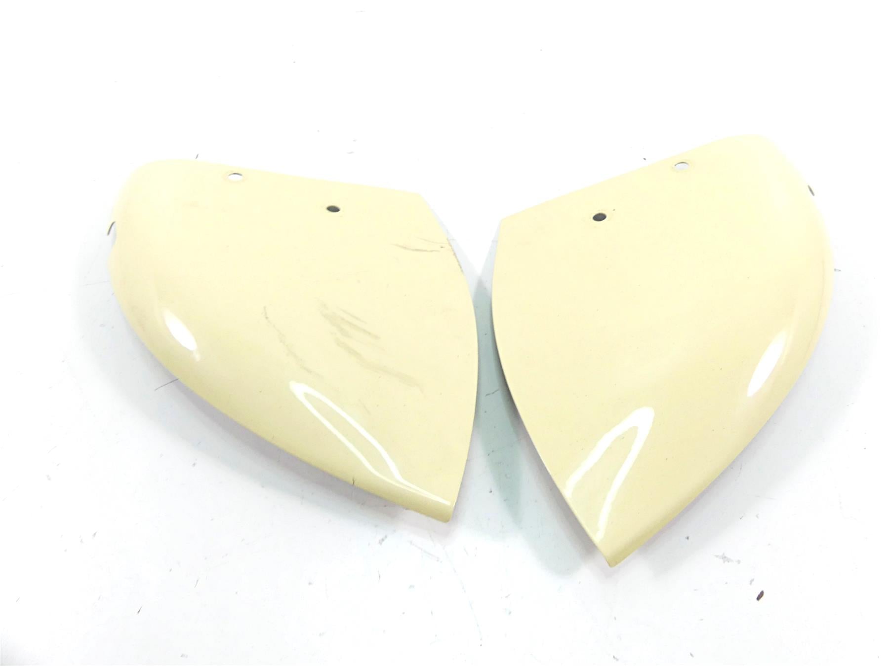 2019 Indian Chieftain Classic Front Caliper Cover Set Ivory Cream 1025151-646 {{ shop.shopifyCountryName }} - Mototech271