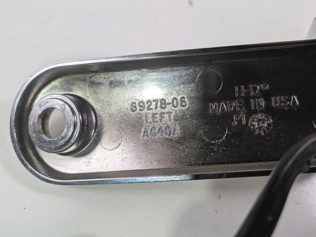 2010 Harley Touring FLHXSE CVO Street Glide Front Blinker & Mount Set 69278-06 {{ shop.shopifyCountryName }} - Mototech271