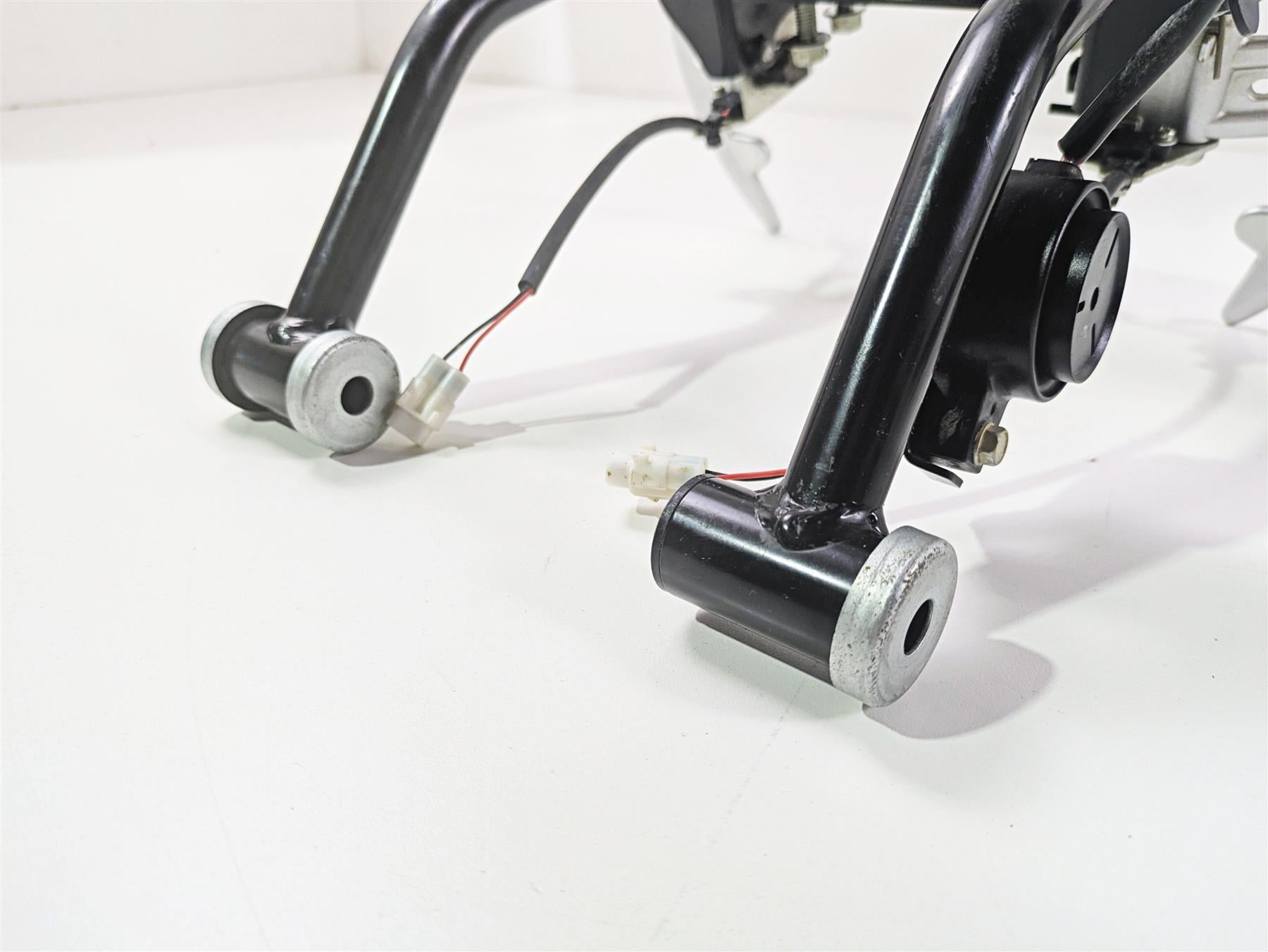 2020 Yamaha YXZ1000 R SS XTR Steering Wheel Mount Shift Paddles 2HC-F3838-02-00 {{ shop.shopifyCountryName }} - Mototech271