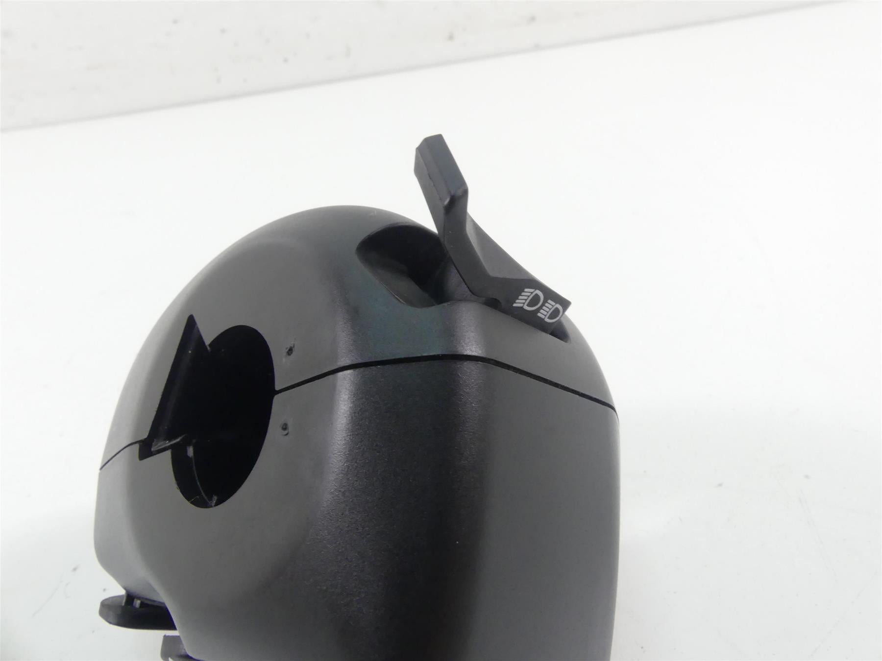 2022 Indian FTR1200 S Left Hand Menu Mode Horn Cruise Control Switch 2414353 {{ shop.shopifyCountryName }} - Mototech271
