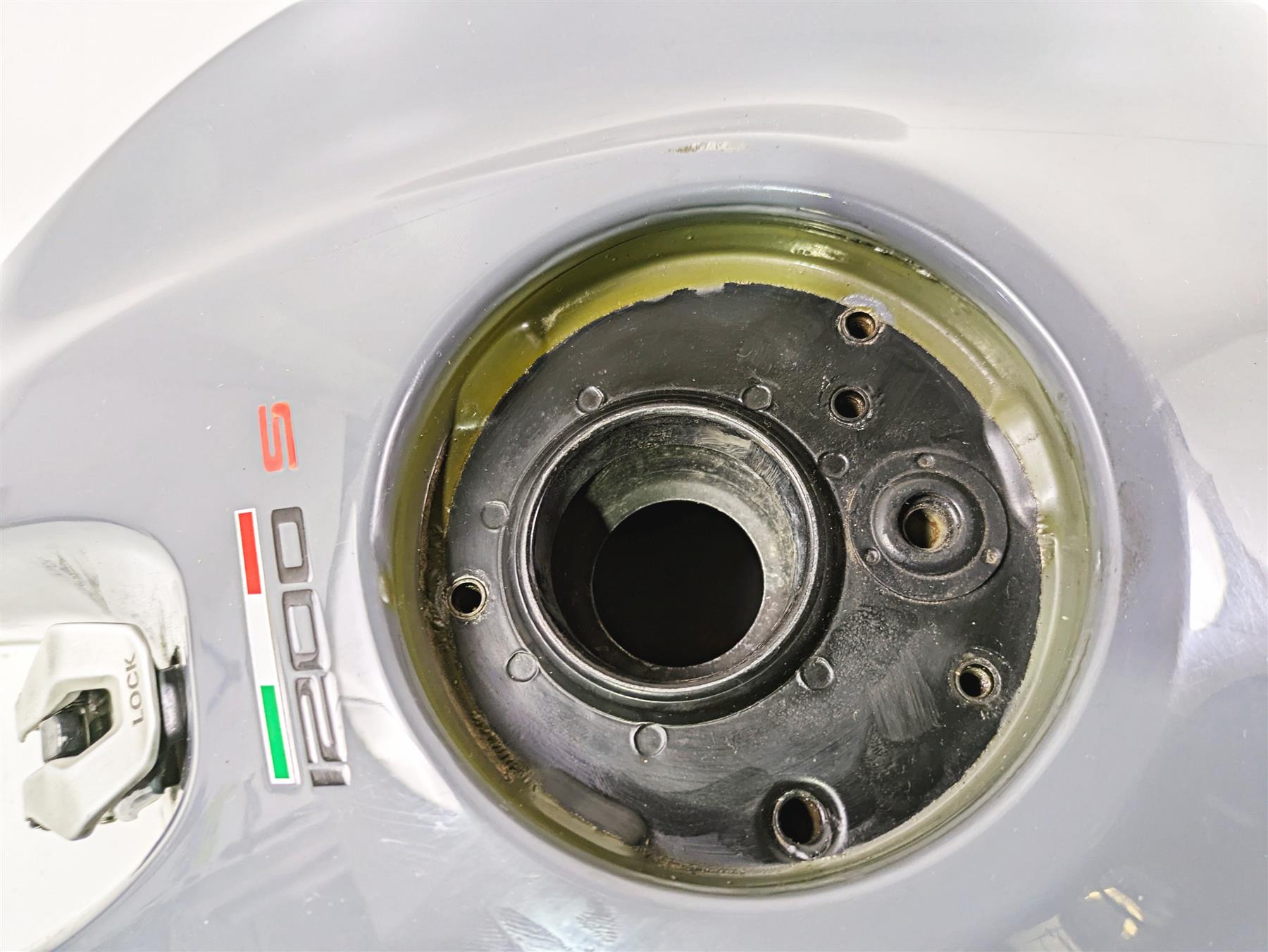 2017 Ducati Monster 1200 S Fuel Gas Petrol Tank Gray DENTED 58612501EJ {{ shop.shopifyCountryName }} - Mototech271