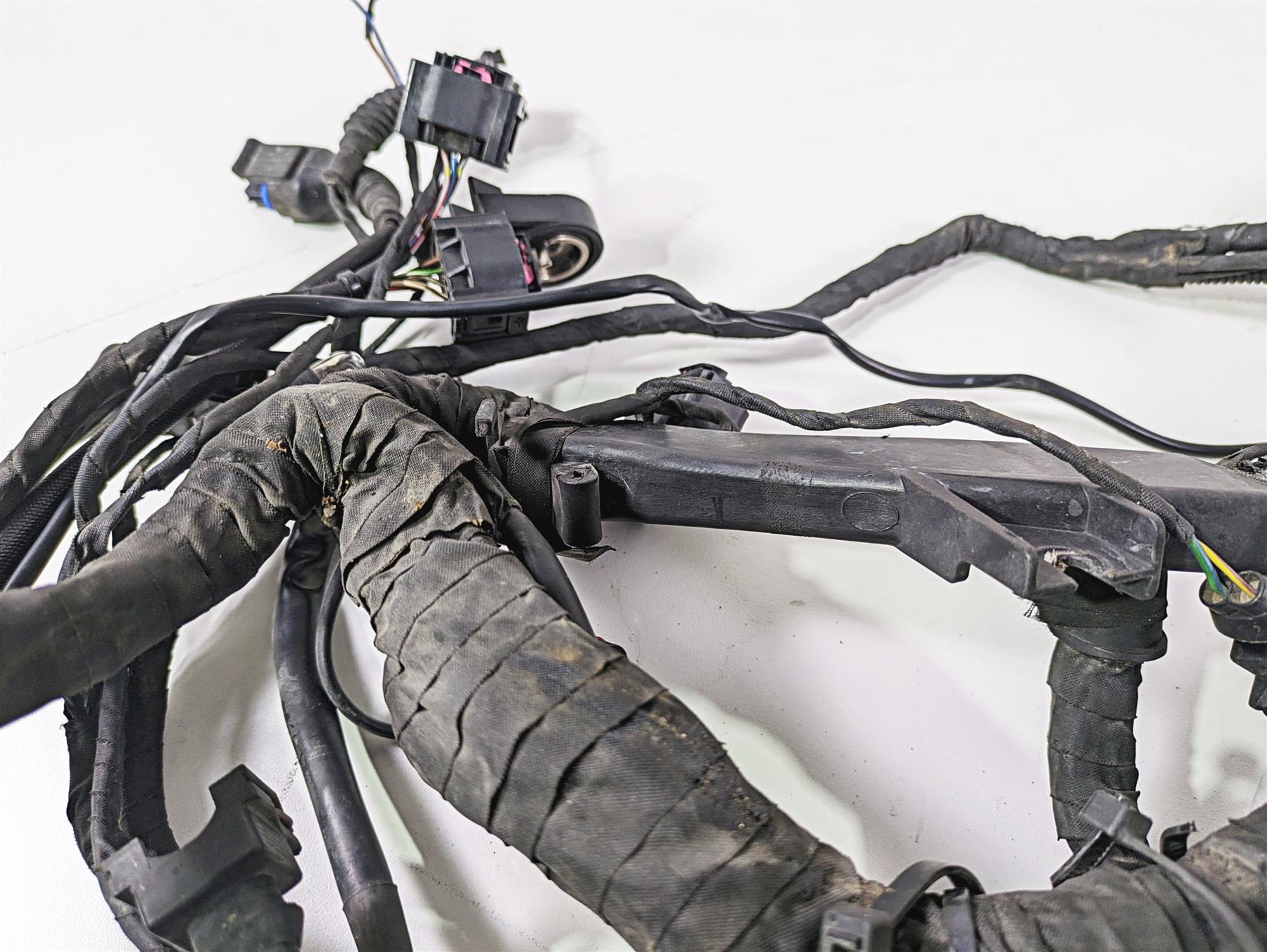 2006 BMW R1200GS K255 Adv Main & Engine Wiring Harness 61117699821 {{ shop.shopifyCountryName }} - Mototech271