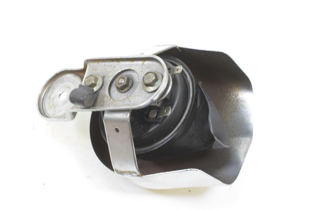 2004 Harley FLHTCSE CVO Electra Glide Horn With Chrome Cover 61300478A {{ shop.shopifyCountryName }} - Mototech271
