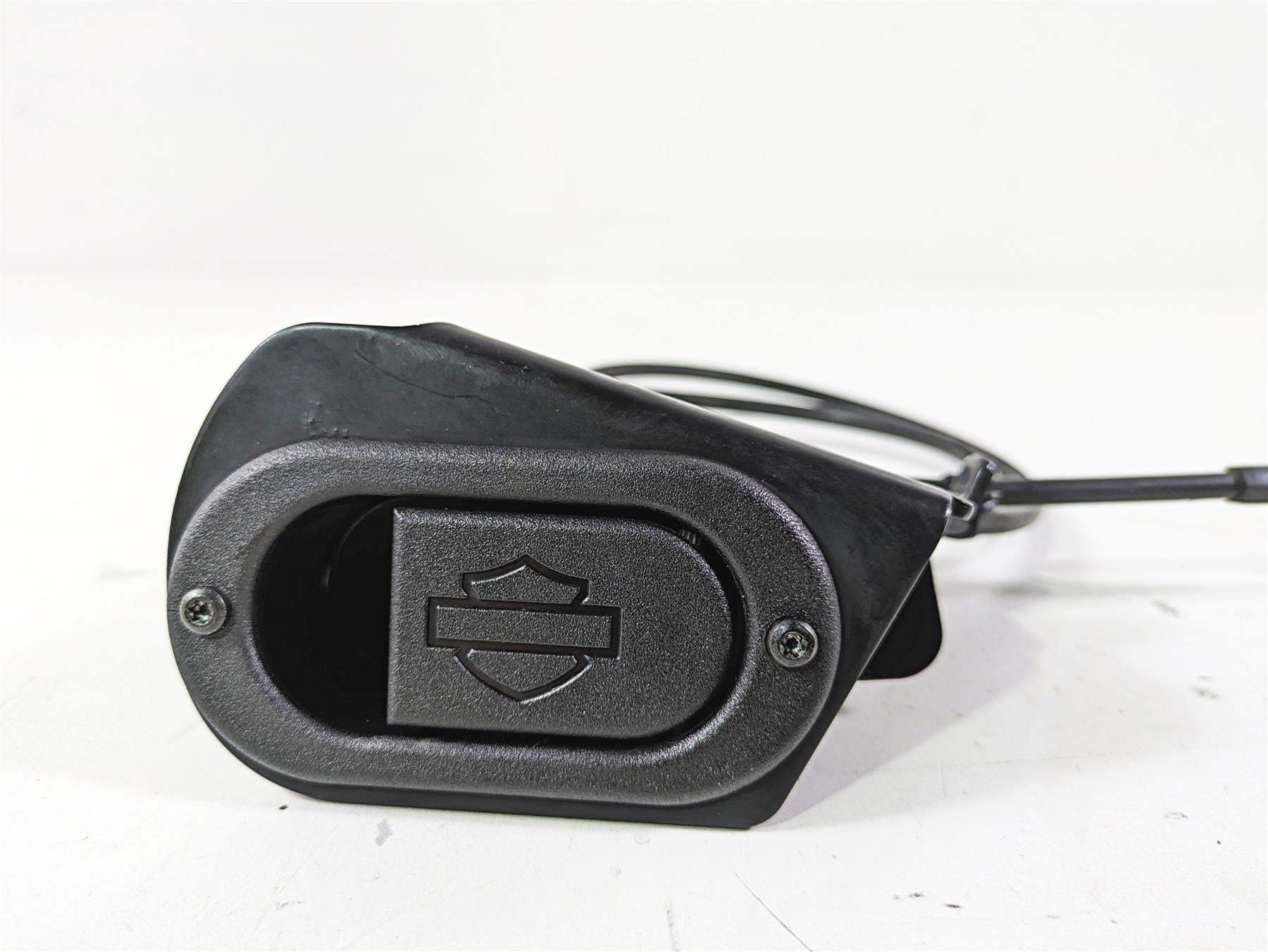 2008 Harley Touring FLHTCU E-Glide 105TH Seat Release Latch & Cable {{ shop.shopifyCountryName }} - Mototech271
