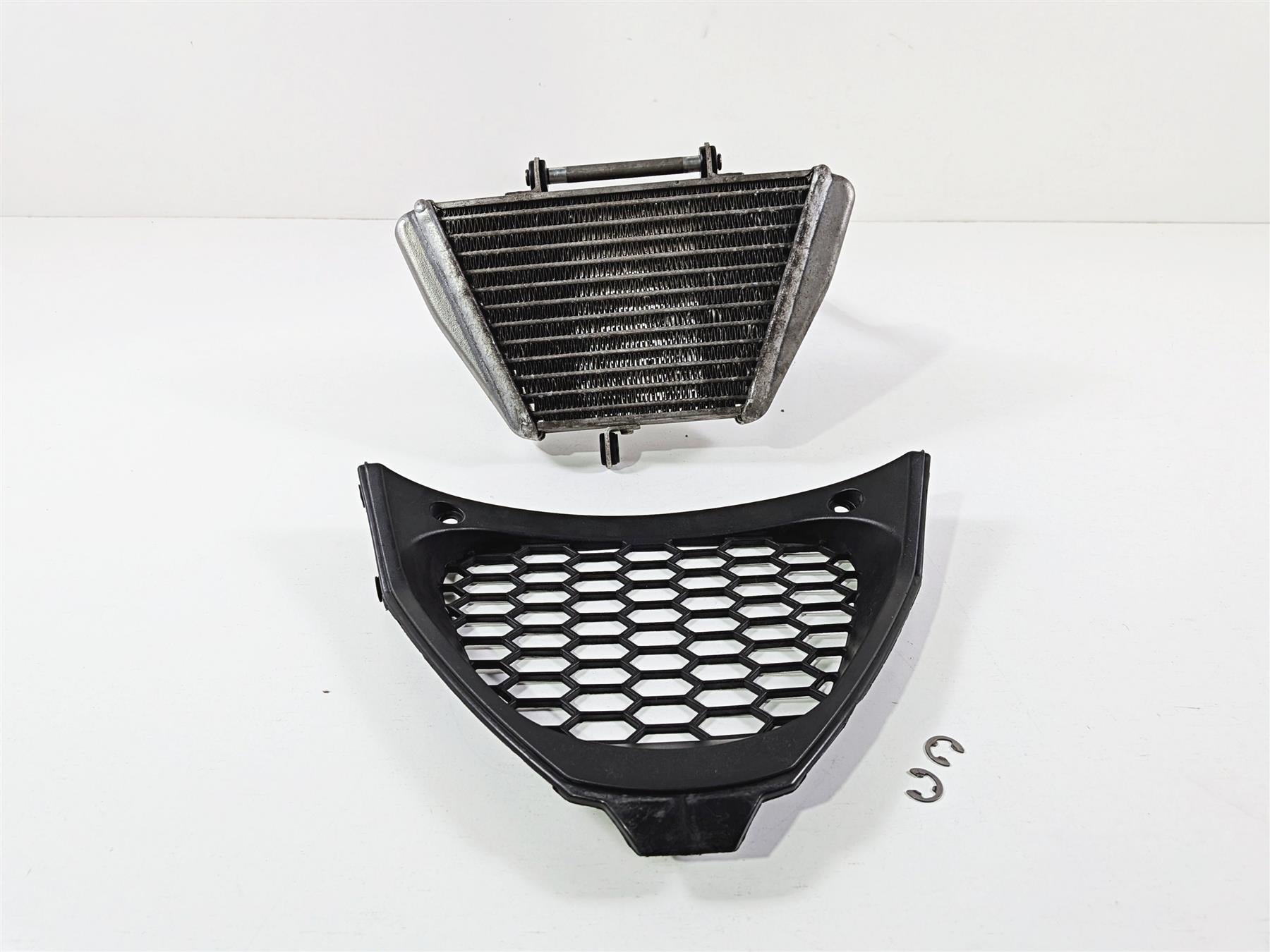 2014 Aprilia RSV4 RR Factory Oil Cooler & Lines Set 858790 {{ shop.shopifyCountryName }} - Mototech271