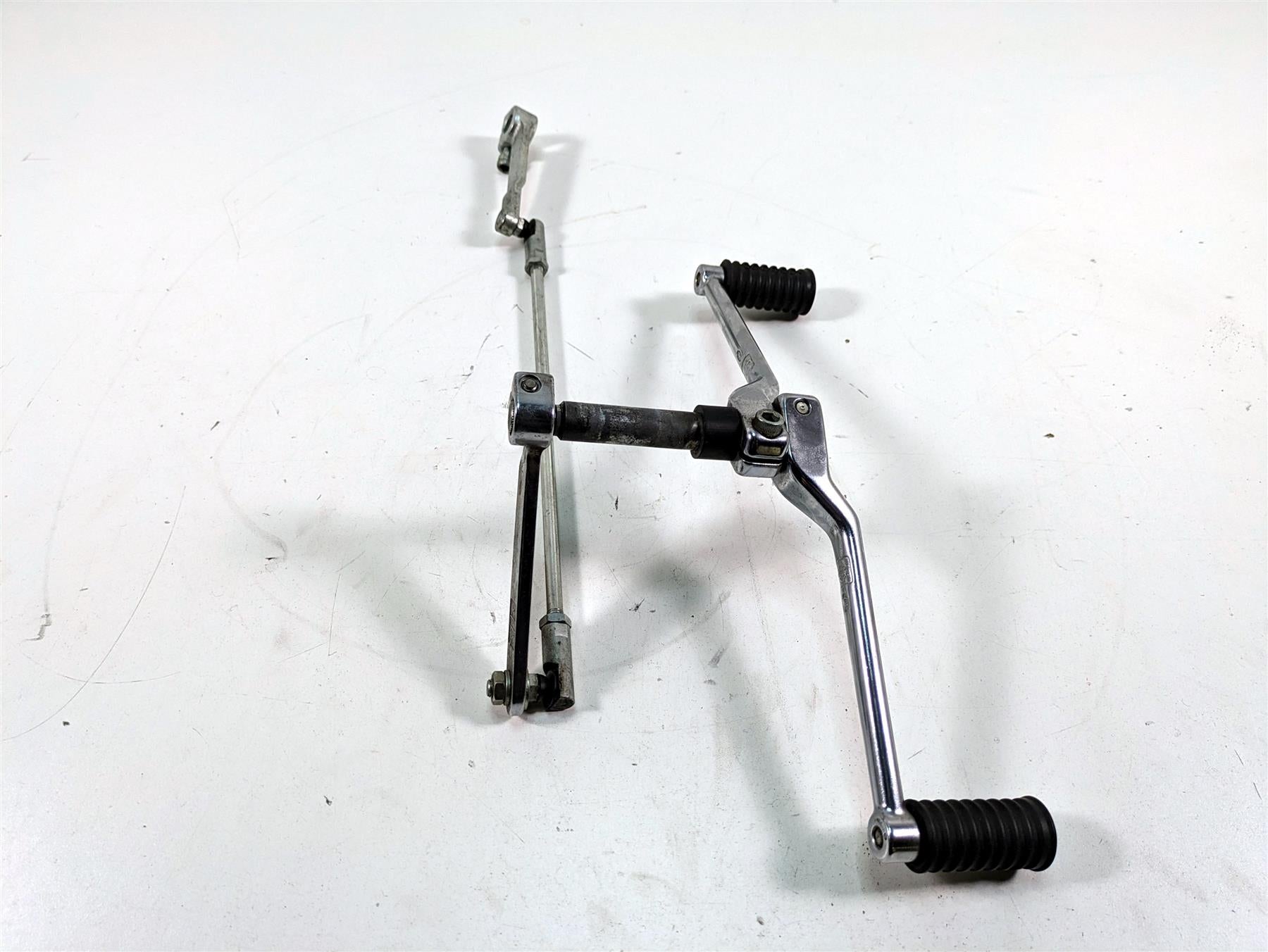 2006 Harley Touring FLHTCUI Electra Glide Toe Heel Shifter Linkage Set 33895-82E {{ shop.shopifyCountryName }} - Mototech271