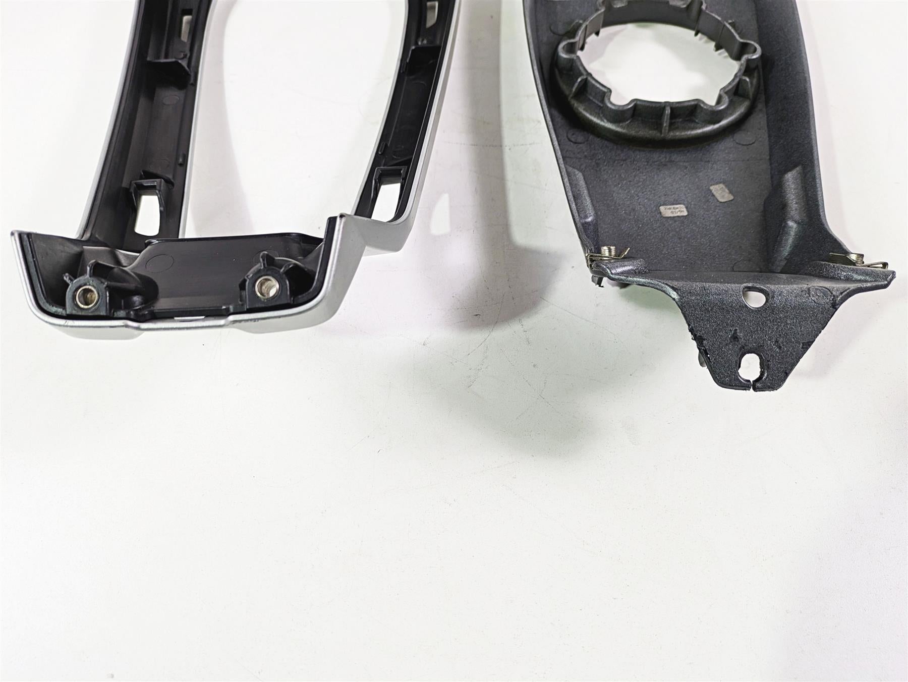 2010 BMW R1200RT K26 Center Tank Cover & Luggage Rack - Read 46637682974 7695573 {{ shop.shopifyCountryName }} - Mototech271