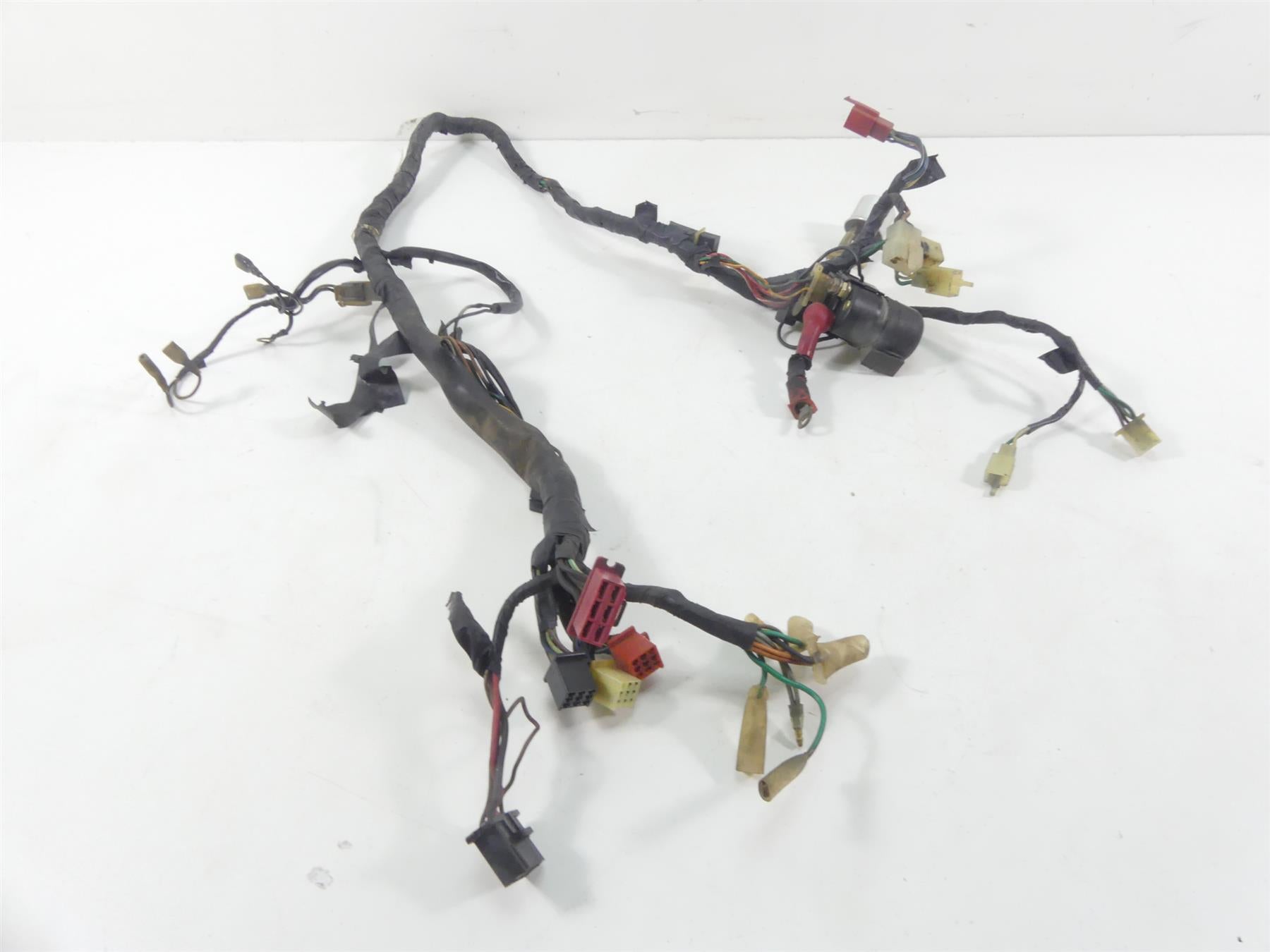 1980 Honda CB750C Custom Oem Wiring Harness Loom -No Cuts 32100-425-730 {{ shop.shopifyCountryName }} - Mototech271