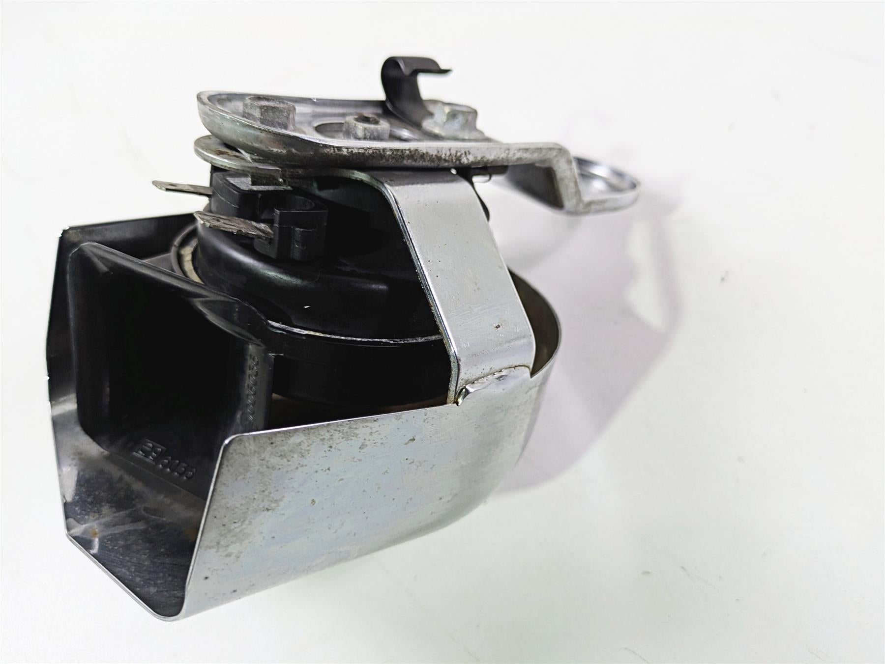 2015 Harley FXDF Dyna Fat Bob Horn & Chrome Cover 61300478A {{ shop.shopifyCountryName }} - Mototech271