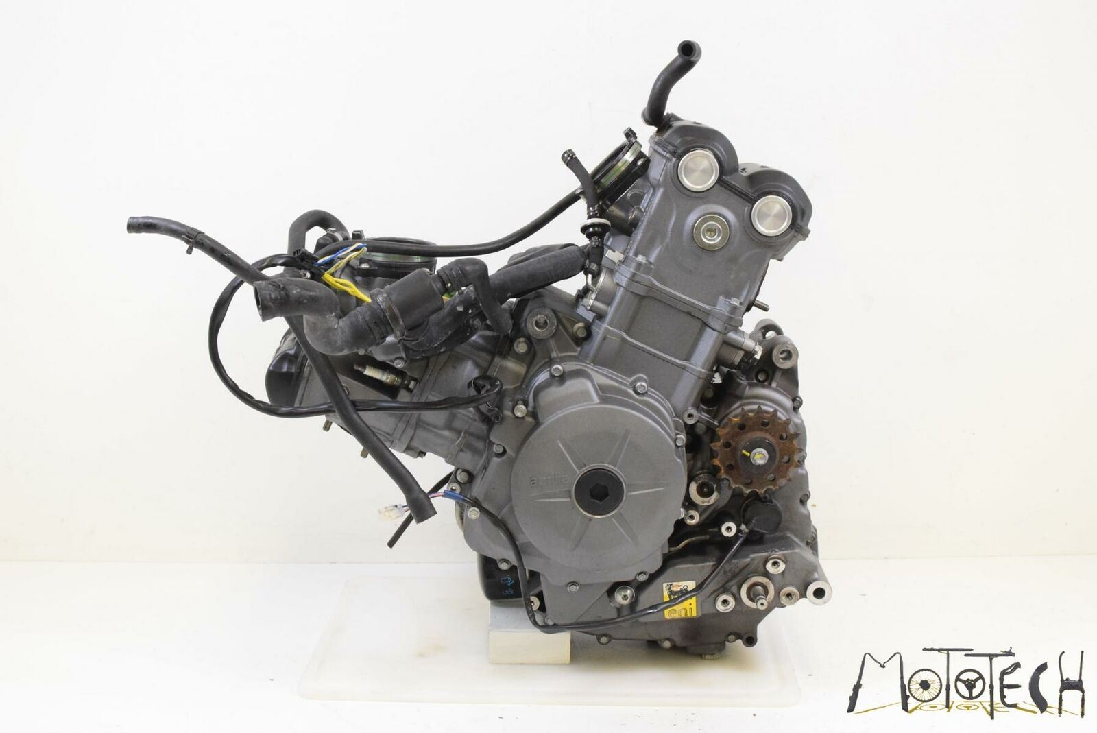 2016 Aprilia CAPONORD 1200 RALLY Engine Motor 14K -Video CM1607085 {{ shop.shopifyCountryName }} - Mototech271