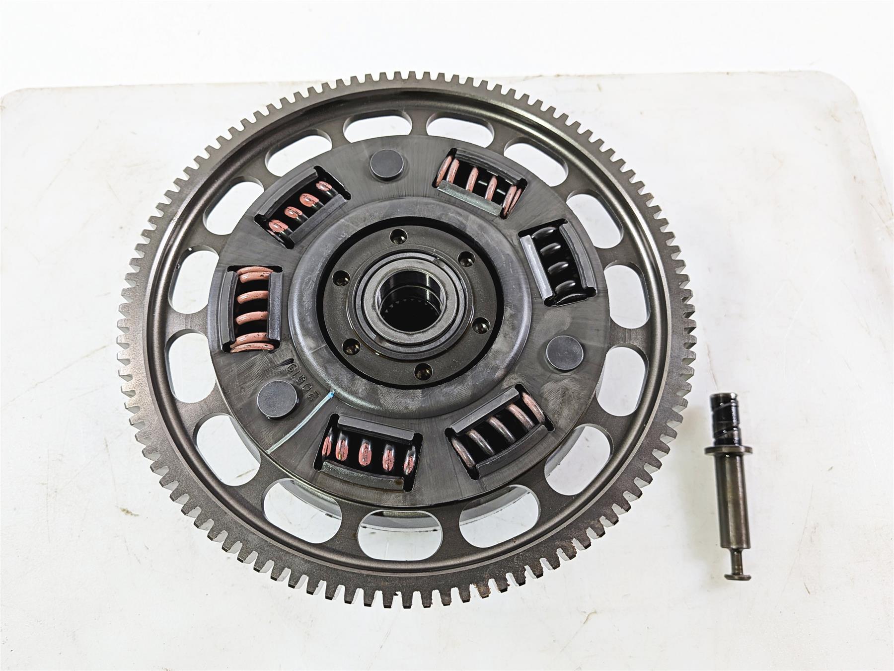 2019 Triumph Speed Triple RS 1050 Clutch Basket Friction Disc Set T1176550 {{ shop.shopifyCountryName }} - Mototech271