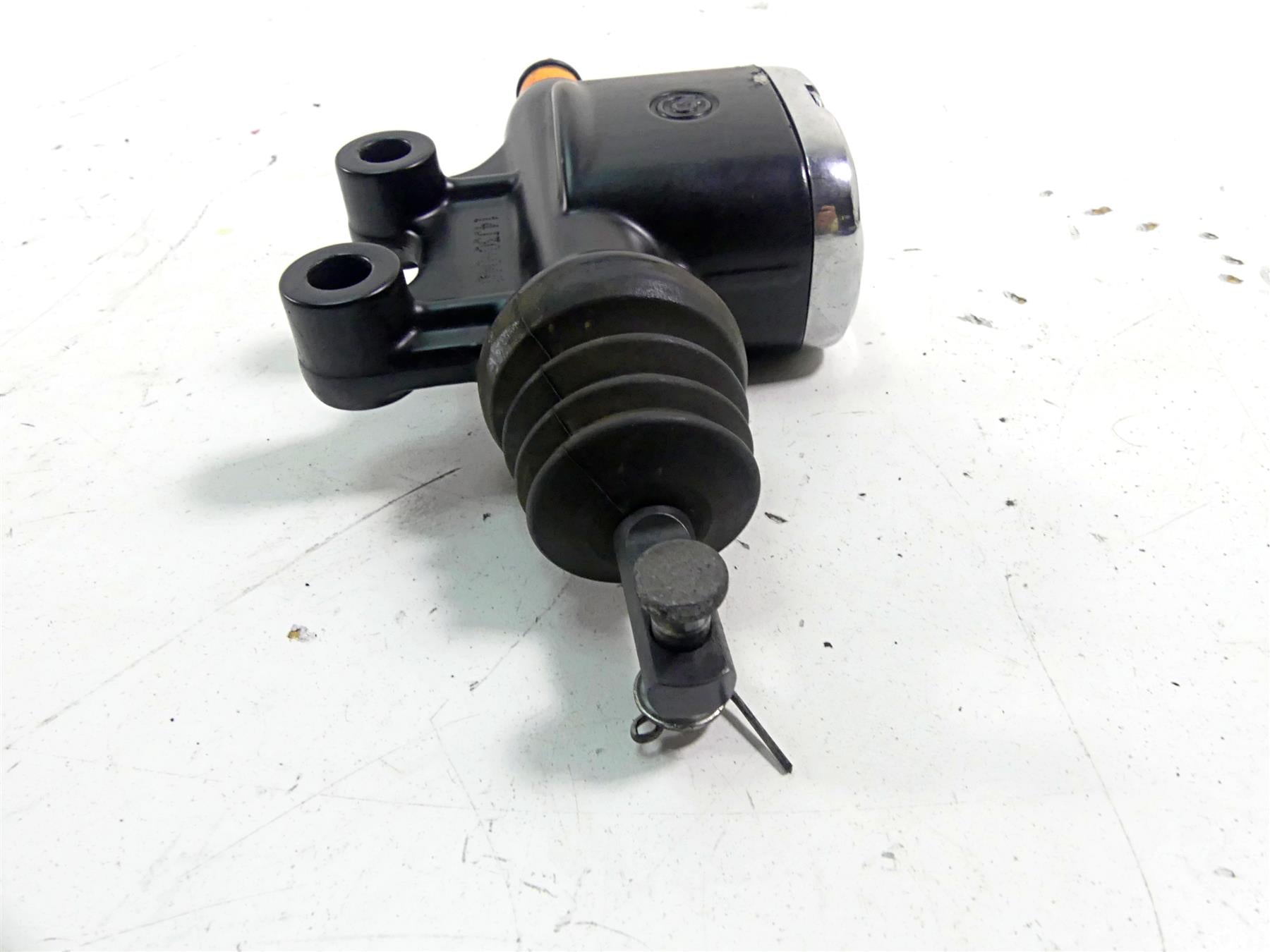 2015 Harley Touring FLHXS Street Glide Rear Brake Master Cylinder 41700028A {{ shop.shopifyCountryName }} - Mototech271