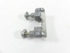 2009 Harley FLHTCU SE4 CVO E-Glide Handlebar Handle Bar Riser Set 56149-88B | Mototech271