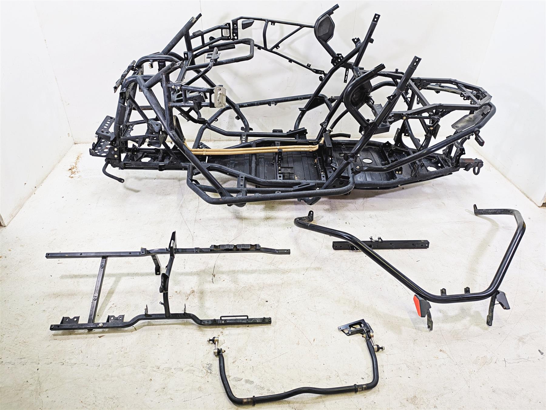 2022 CFMoto Zforce 950 Sport Straight Main Frame Chassis - BOS 5BYA-031000-0B000 {{ shop.shopifyCountryName }} - Mototech271