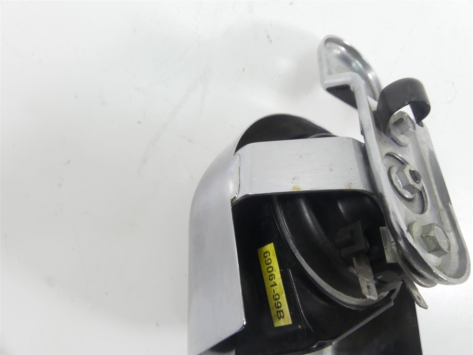 2018 Harley Sportster XL1200 Custom Horn & Chrome Cover 69061-99B {{ shop.shopifyCountryName }} - Mototech271