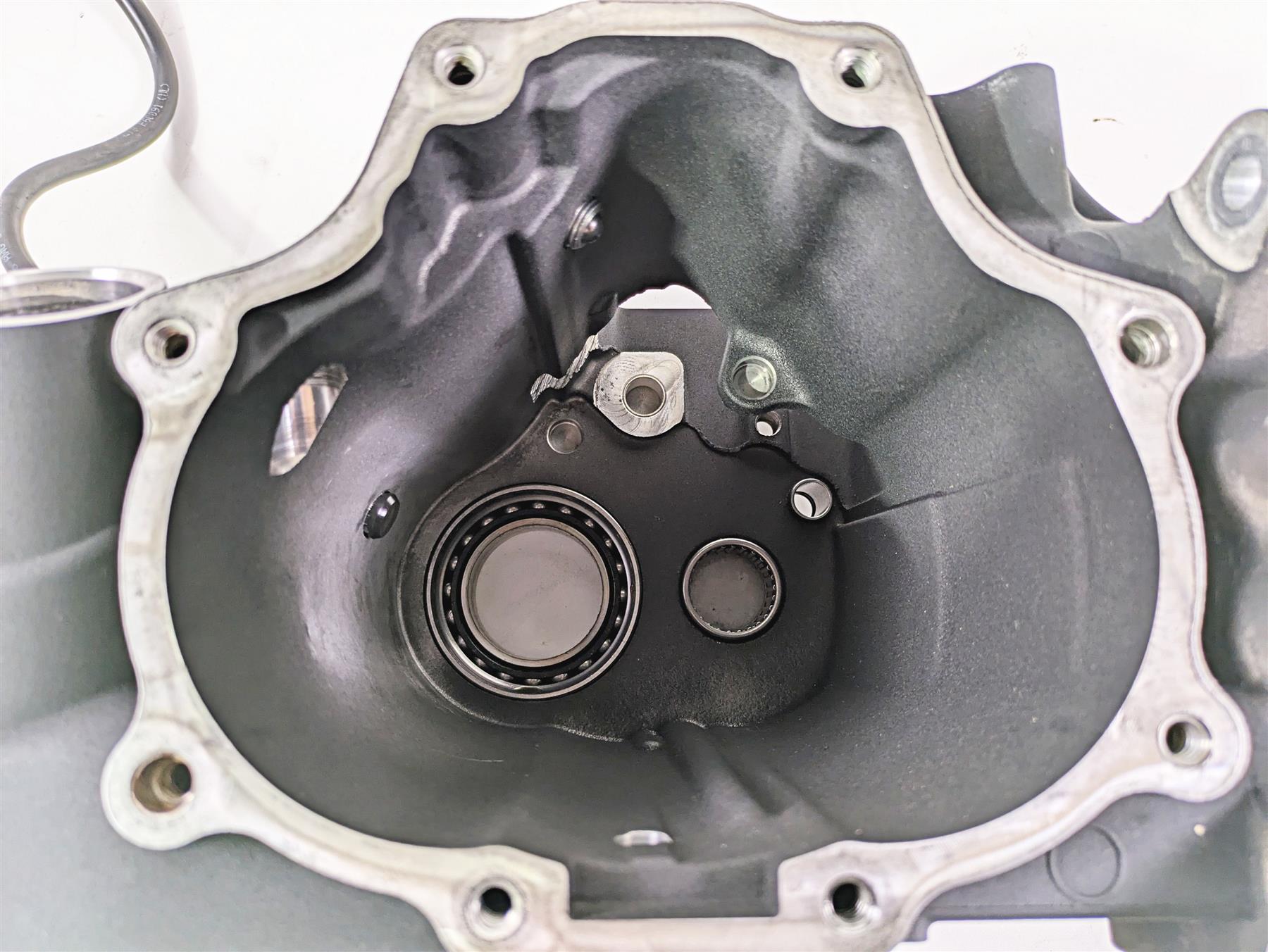 2007 Harley Touring FLHRSE CVO Road King 6-Sp Transmission Housing 33162-07A {{ shop.shopifyCountryName }} - Mototech271