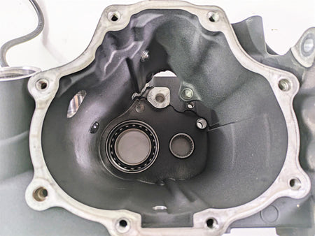 2007 Harley Touring FLHRSE CVO Road King 6-Sp Transmission Housing 33162-07A {{ shop.shopifyCountryName }} - Mototech271