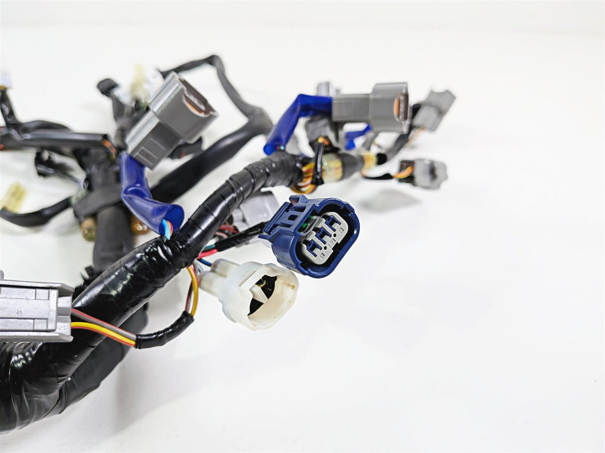 2024 Suzuki GSXR 600 Main Wiring Harness Loom - No Cuts - Nice 36610-14JC2 {{ shop.shopifyCountryName }} - Mototech271