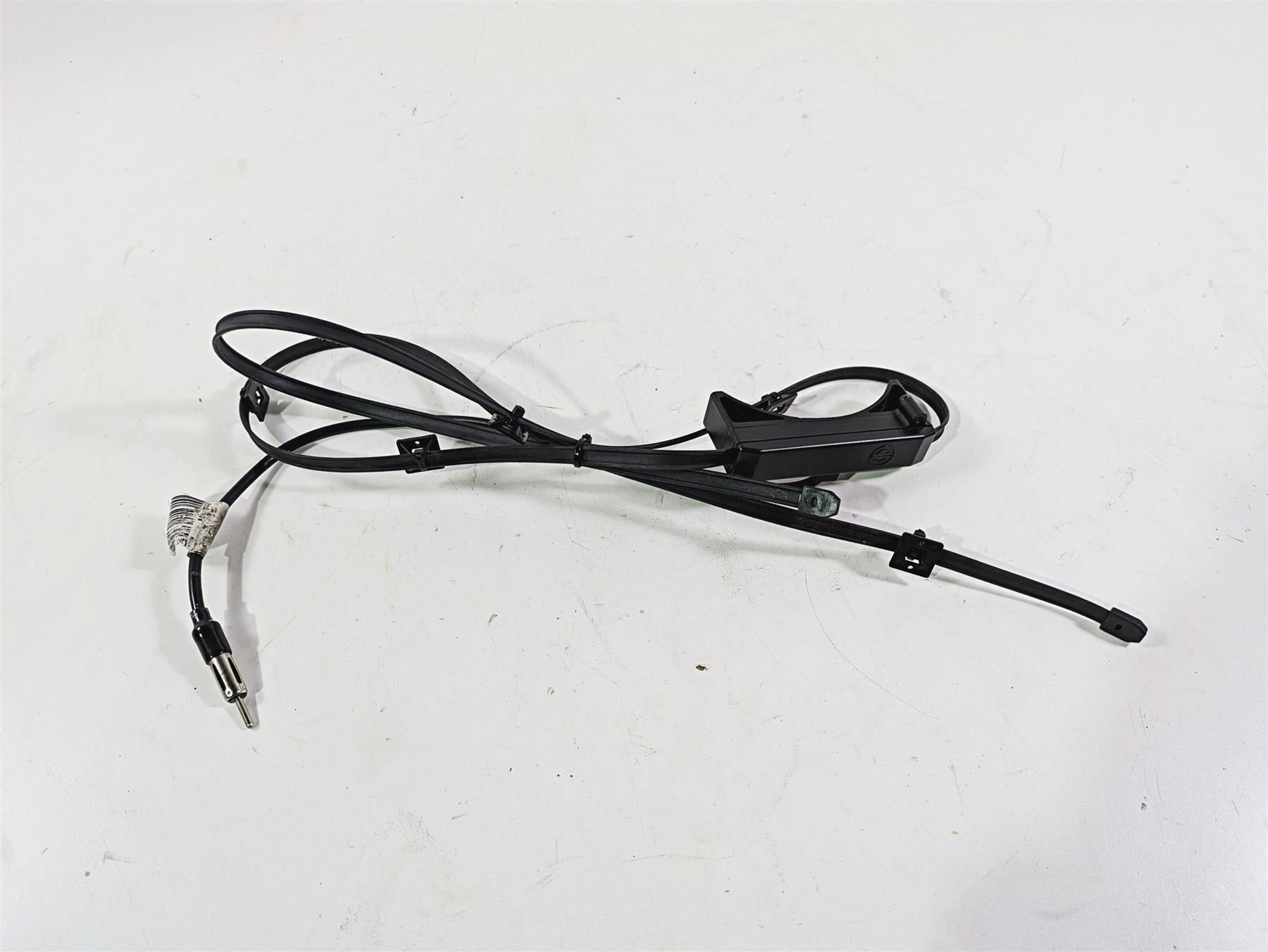 2010 Harley Touring FLHX Street Glide Audio Hidden Antenna 76000863 {{ shop.shopifyCountryName }} - Mototech271