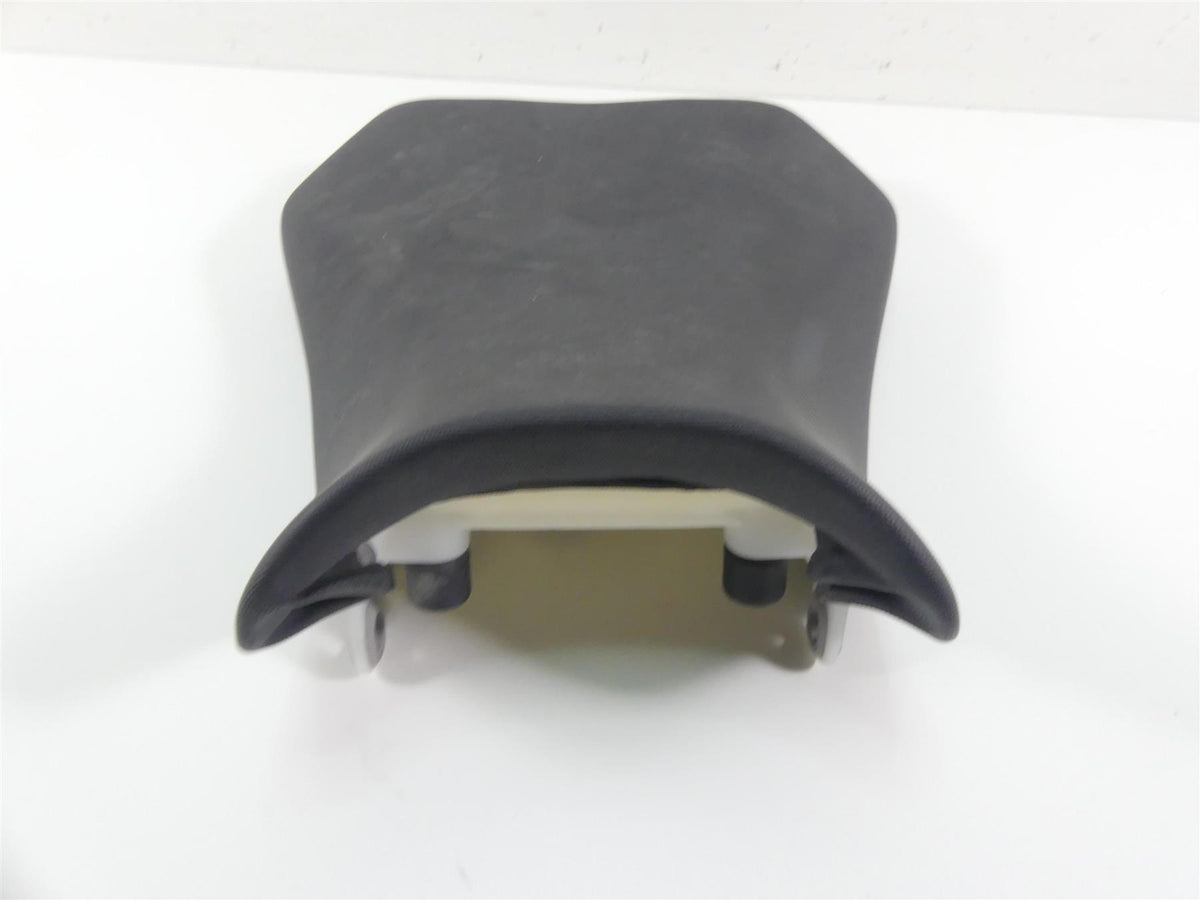 2022 Suzuki GSXR750 Front Rider Driver Seat Saddle - No Tears 45100-14J11-DW2 {{ shop.shopifyCountryName }} - Mototech271