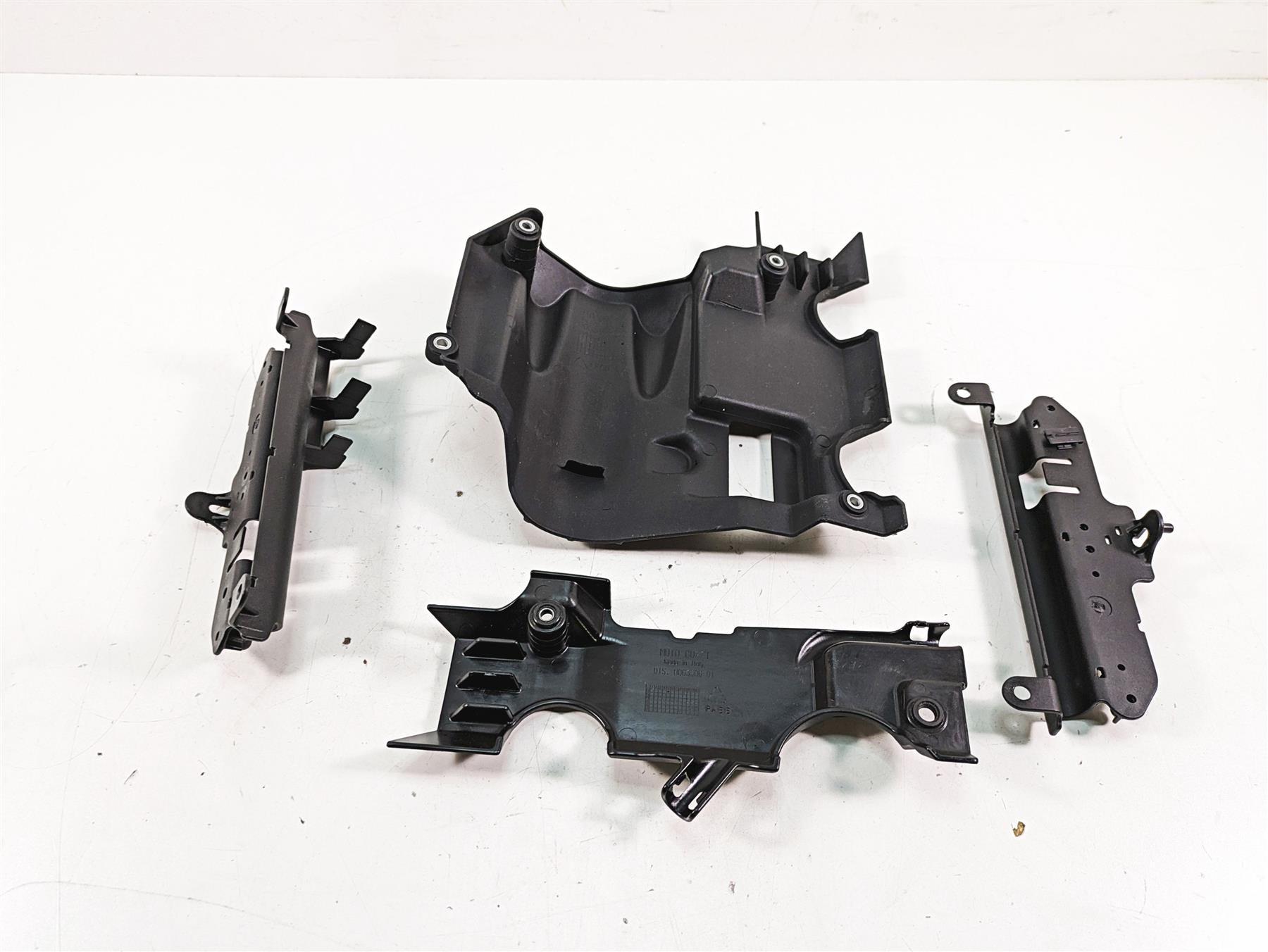 2014 Moto Guzzi California 1400 T Engine Motor Cover Cowl Set B063306 B063143 {{ shop.shopifyCountryName }} - Mototech271