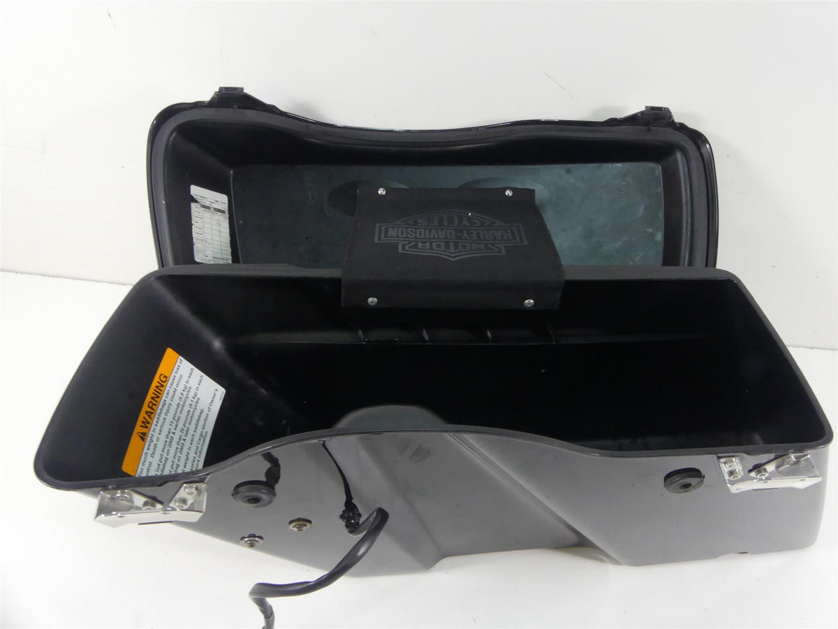 2012 Harley Touring FLHX Street Glide Right Saddlebag Saddle Bag 79093-93 {{ shop.shopifyCountryName }} - Mototech271
