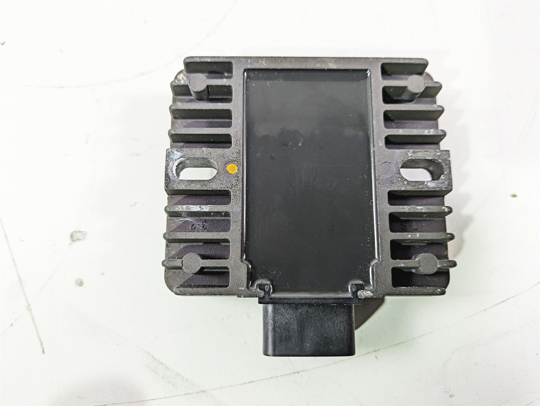 2020 Yamaha Waverunner VX1050 Deluxe Rectifier Voltage Regulator 6D3-81960-00-00 {{ shop.shopifyCountryName }} - Mototech271