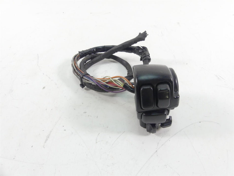 2011 Harley Touring FLTRU Road Glide Right Cruise Control Switch -Read 71682-06A {{ shop.shopifyCountryName }} - Mototech271