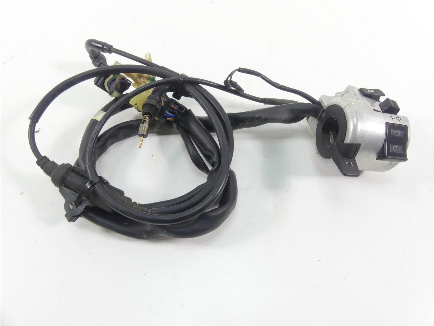 1998 Honda Shadow VT1100T Left Hand Turn Signal Control Switch 35020-MAH-A10 {{ shop.shopifyCountryName }} - Mototech271