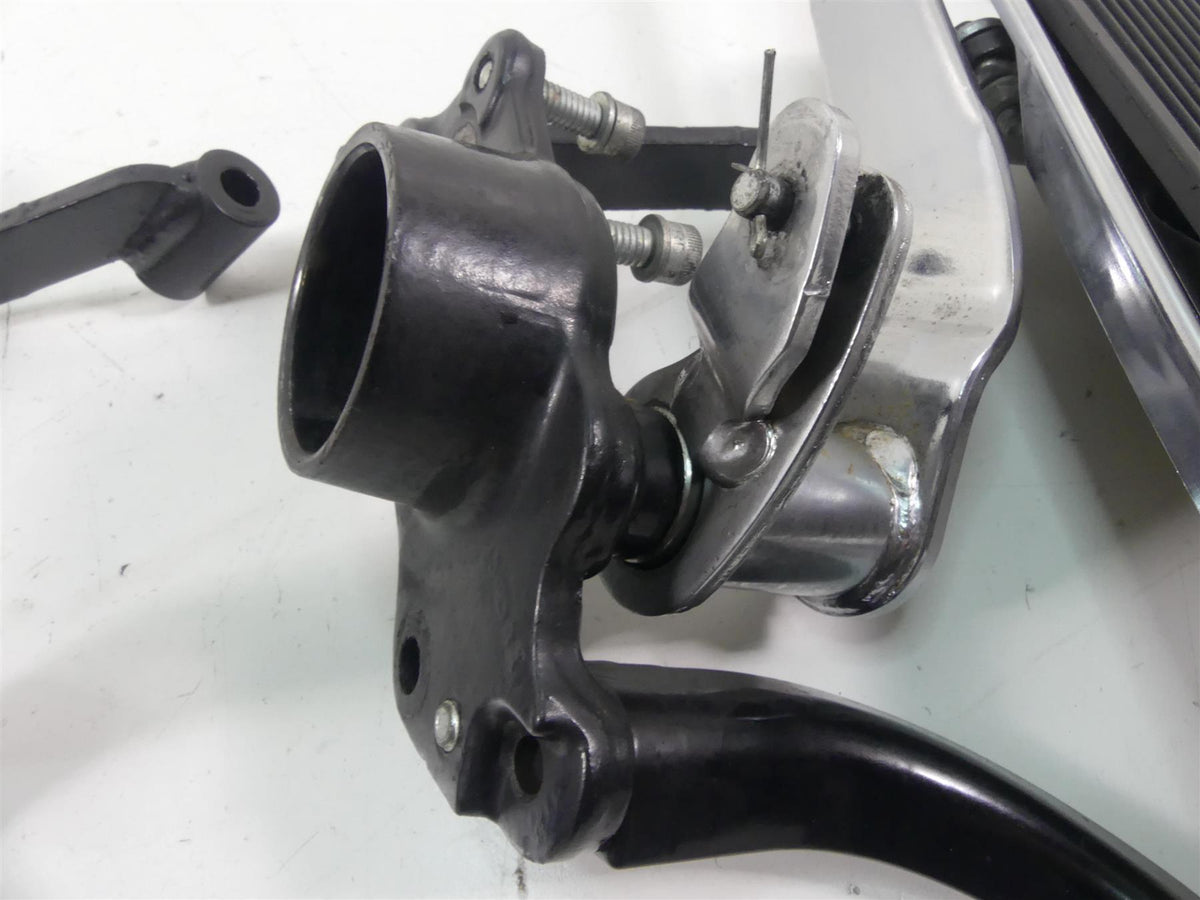 2012 Harley Touring FLHTP Electra Glide Front Rider Floor Board Set 50621-06A {{ shop.shopifyCountryName }} - Mototech271
