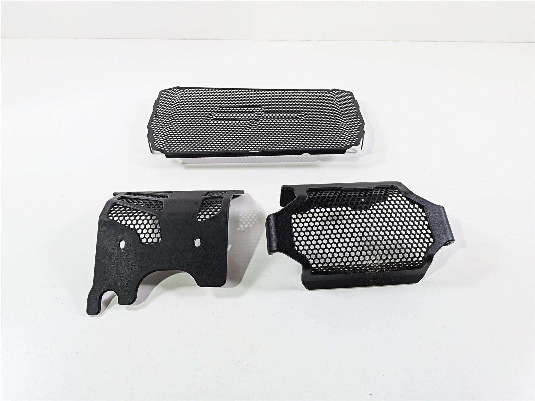 2016 Ducati Hypermotard 939 SP Evotech Radiator Engine Oil Cooler Guard PRN010929-013069-013100-02-Mototech271