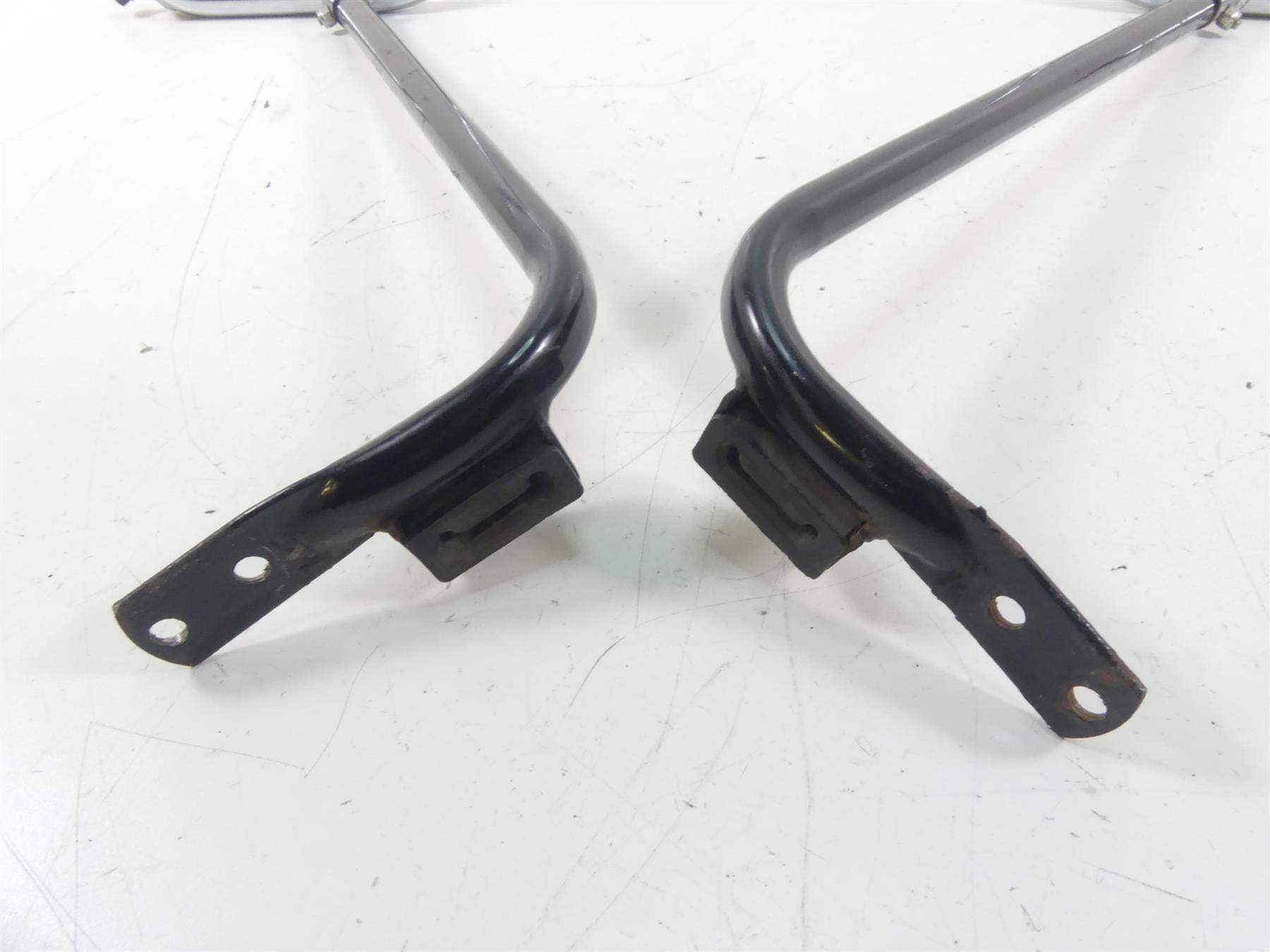 2007 Harley FLHTCU SE2 CVO Electra Glide Saddlebag Guard Set 49176-97 49187-97 {{ shop.shopifyCountryName }} - Mototech271