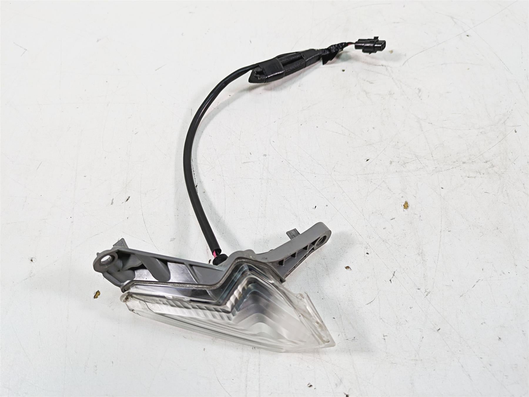 2018 Kawasaki ZX1002 Ninja H2 SX Left Park Position Corner Light 23016-0613 {{ shop.shopifyCountryName }} - Mototech271