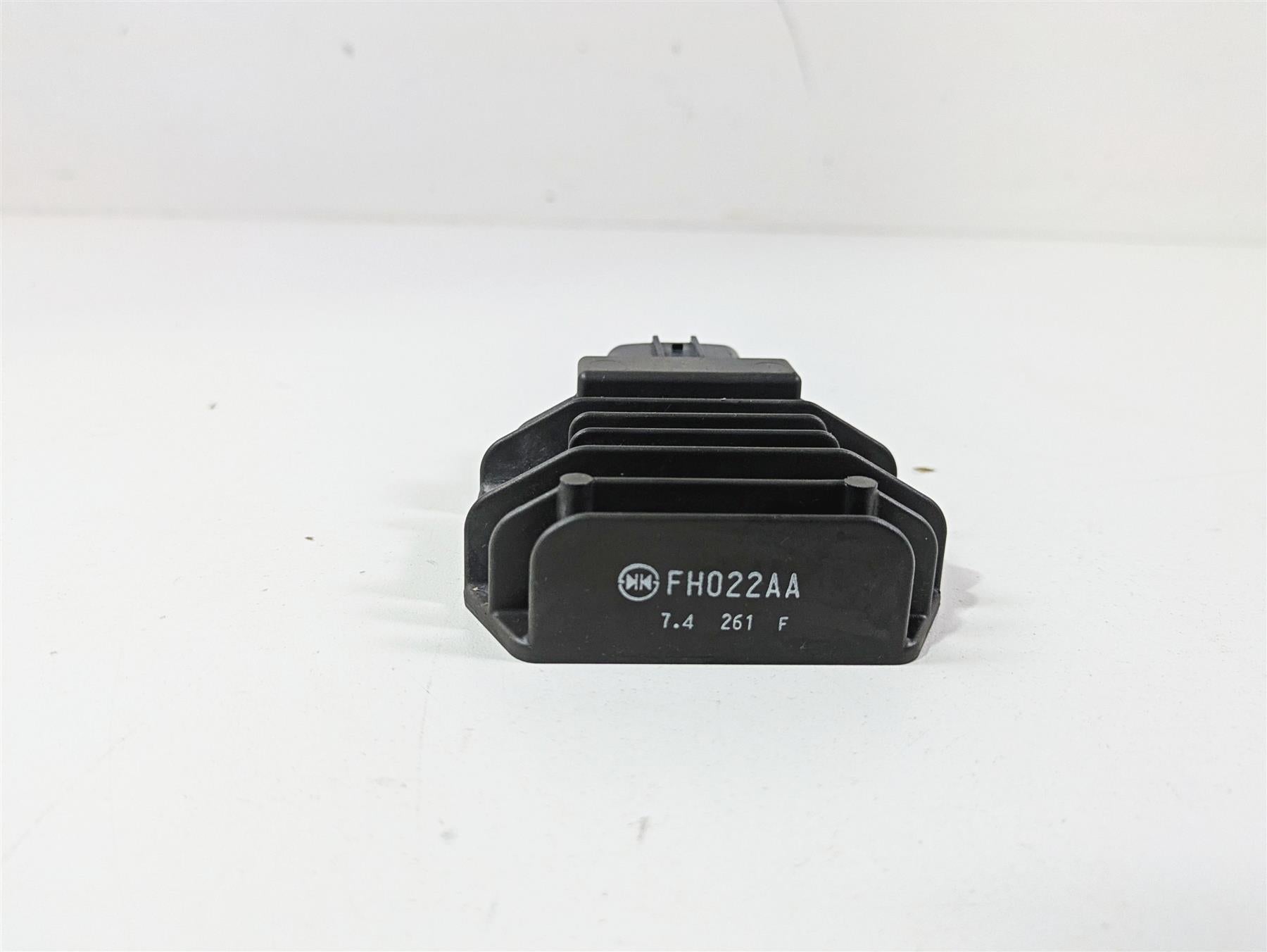 2018 KTM 1290 Super Duke R Rectifier Voltage Regulator FH022AA 60311034000 {{ shop.shopifyCountryName }} - Mototech271