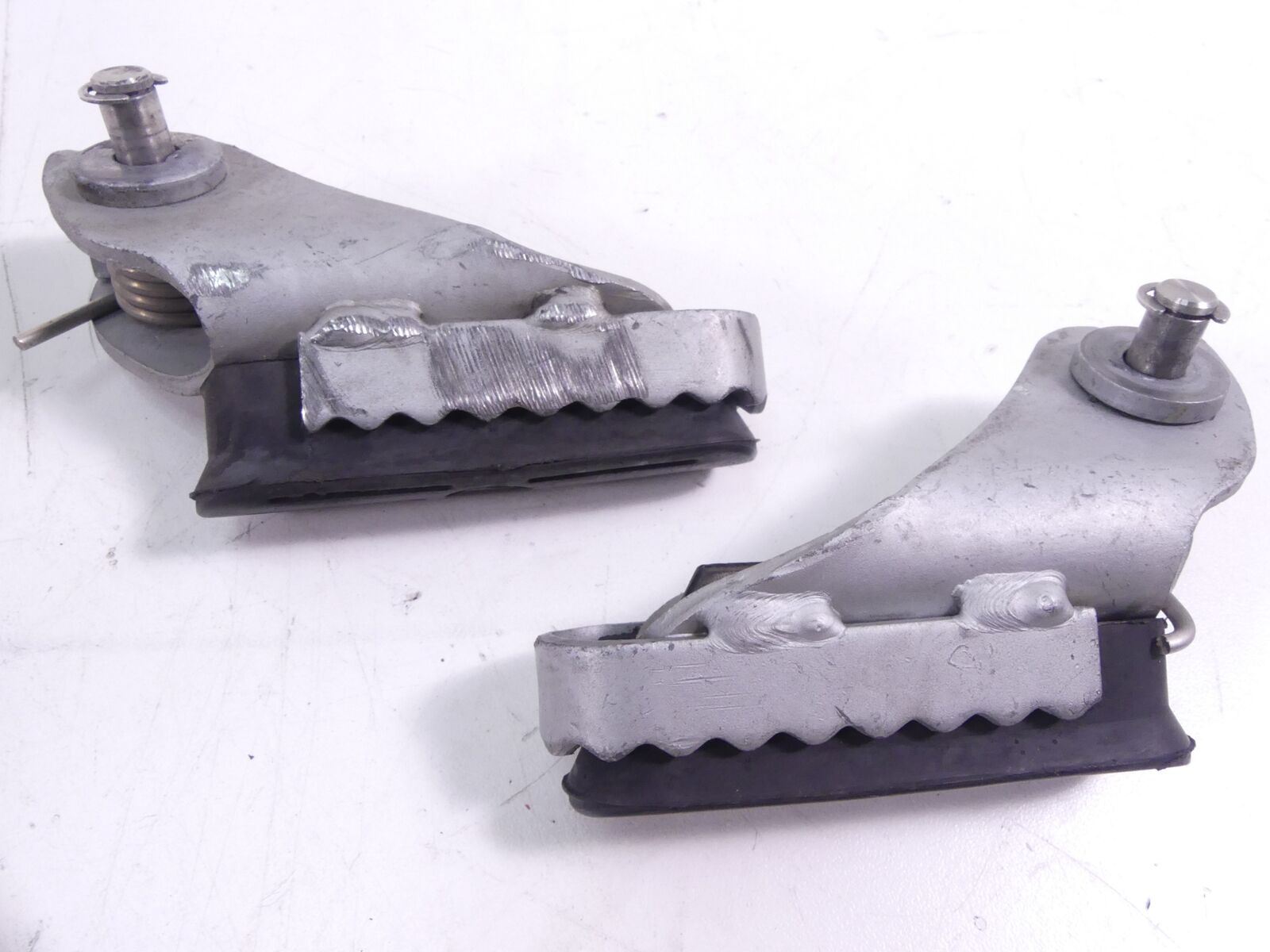 2012 BMW R1200GS K25 Front Rider Driver Footpeg Set 46717729281 46717729281 {{ shop.shopifyCountryName }} - Mototech271