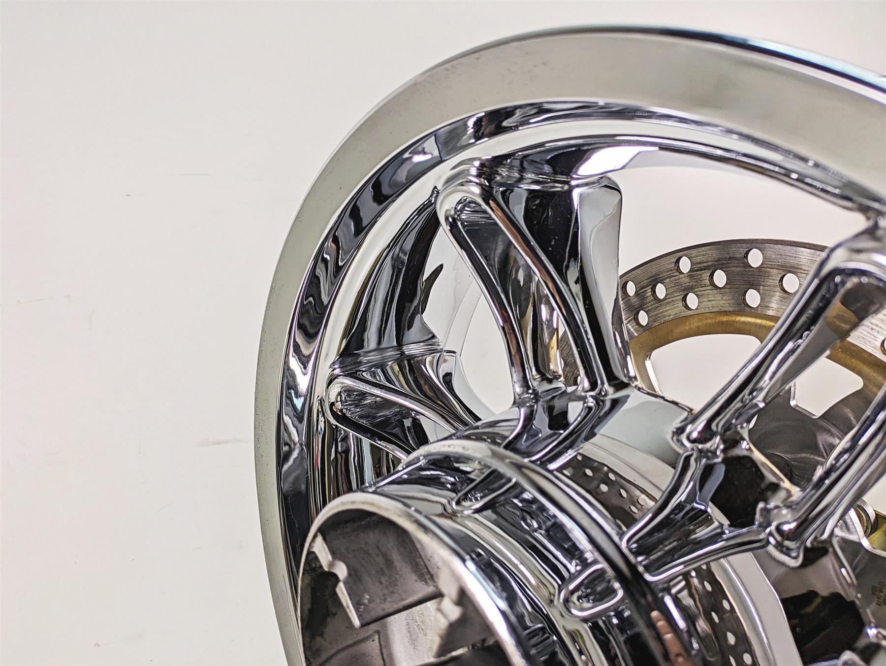 2014 Harley Touring FLHTK Electra Glide 16x5 Chisel Custom Rear Wheel 40900067 {{ shop.shopifyCountryName }} - Mototech271