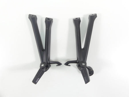 2022 Suzuki GSXR750 Rear Passenger Footpeg Foot Rest Set 43600-14J30 43700-14J30 {{ shop.shopifyCountryName }} - Mototech271