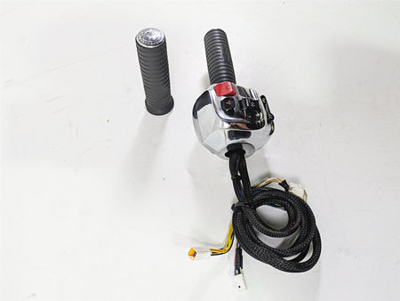 2017 Indian Chieftain Limited Right Hand Control Switch Throttle 2413027 {{ shop.shopifyCountryName }} - Mototech271